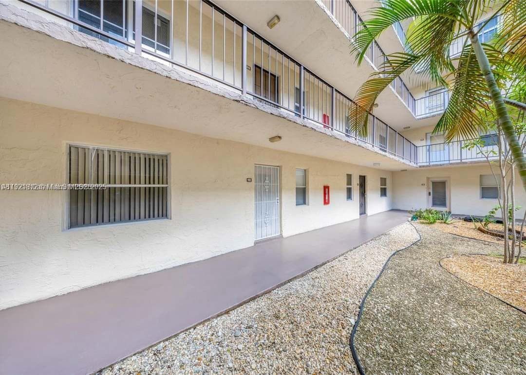 RAINTREE VILLAS 164-8 B P · #112 in Lauderdale Lakes - Photo 3