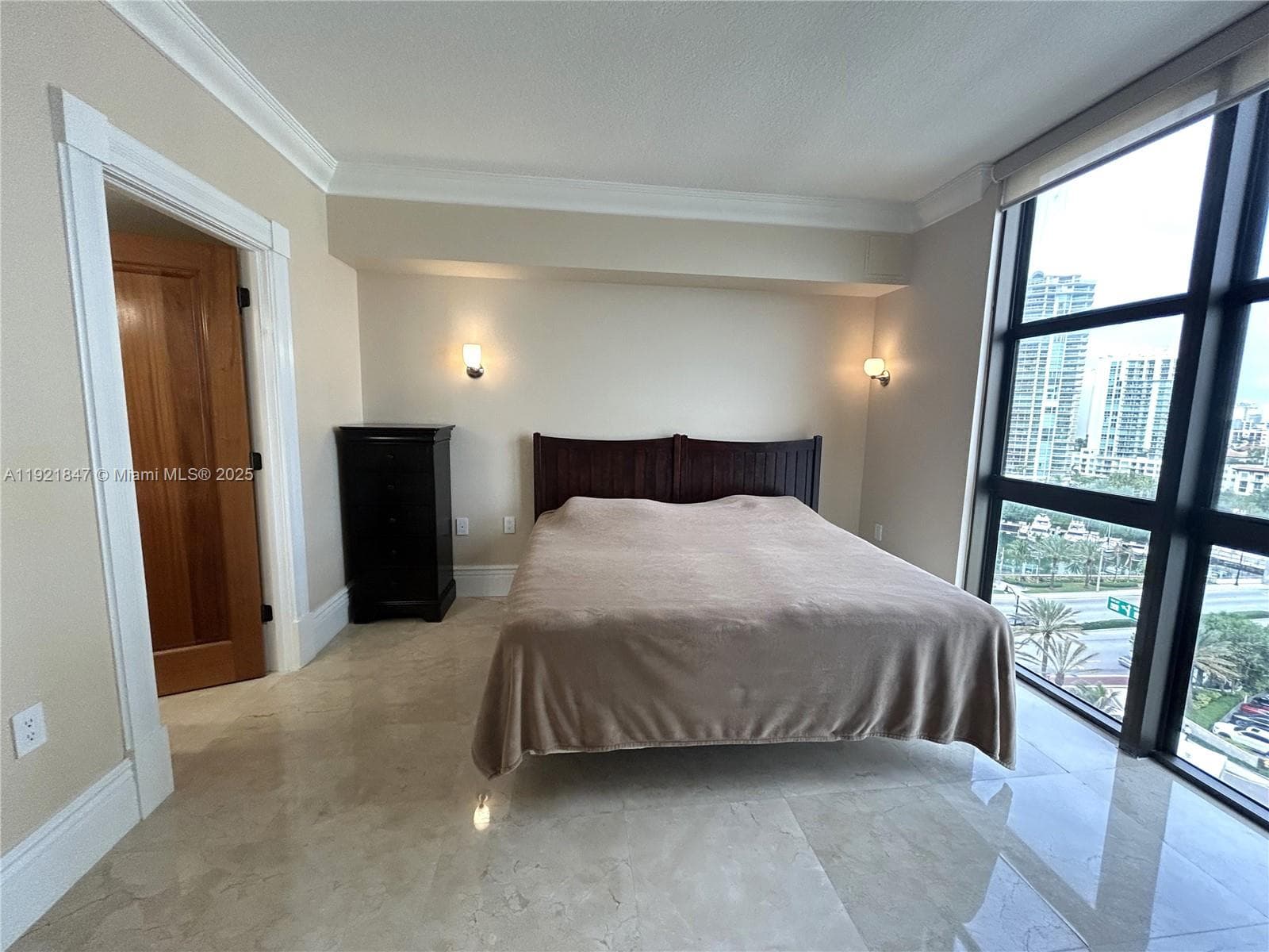 SAYAN CONDO · #1002 in Sunny Isles Beach - Photo 13