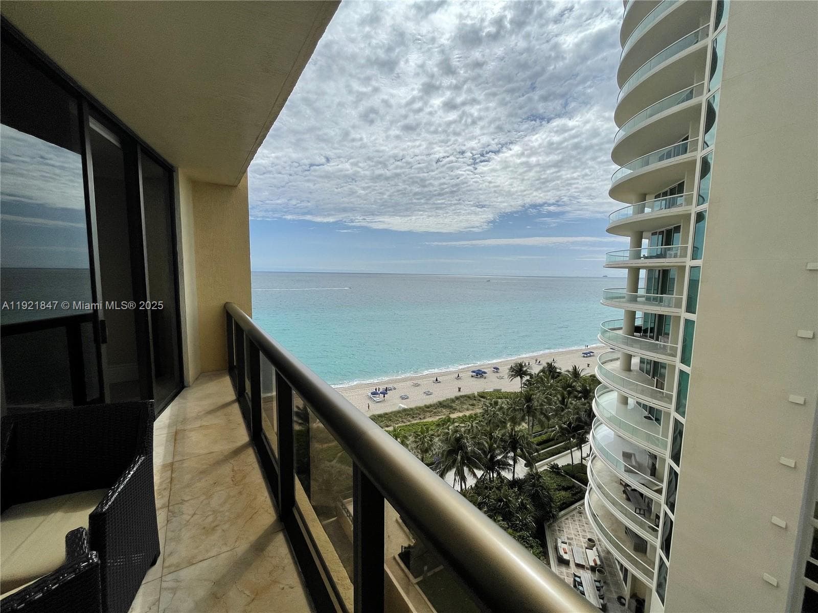 SAYAN CONDO · #1002 in Sunny Isles Beach - Photo 10