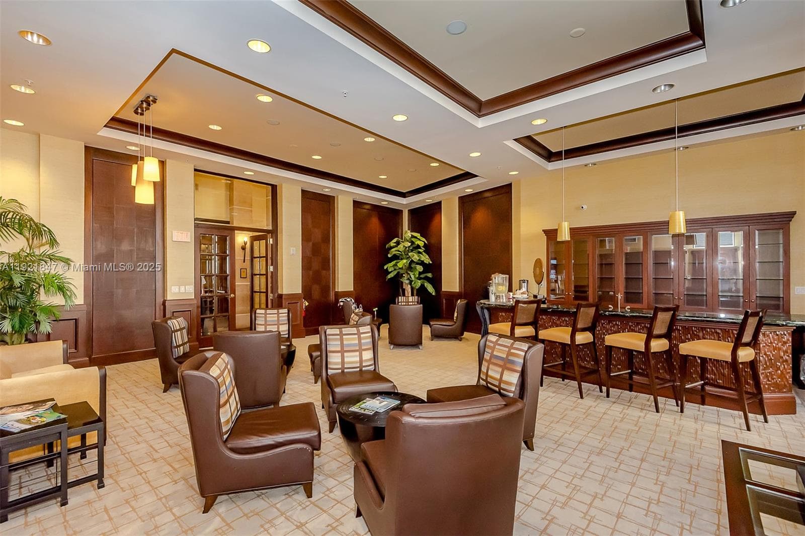 SAYAN CONDO · #1002 in Sunny Isles Beach - Photo 4