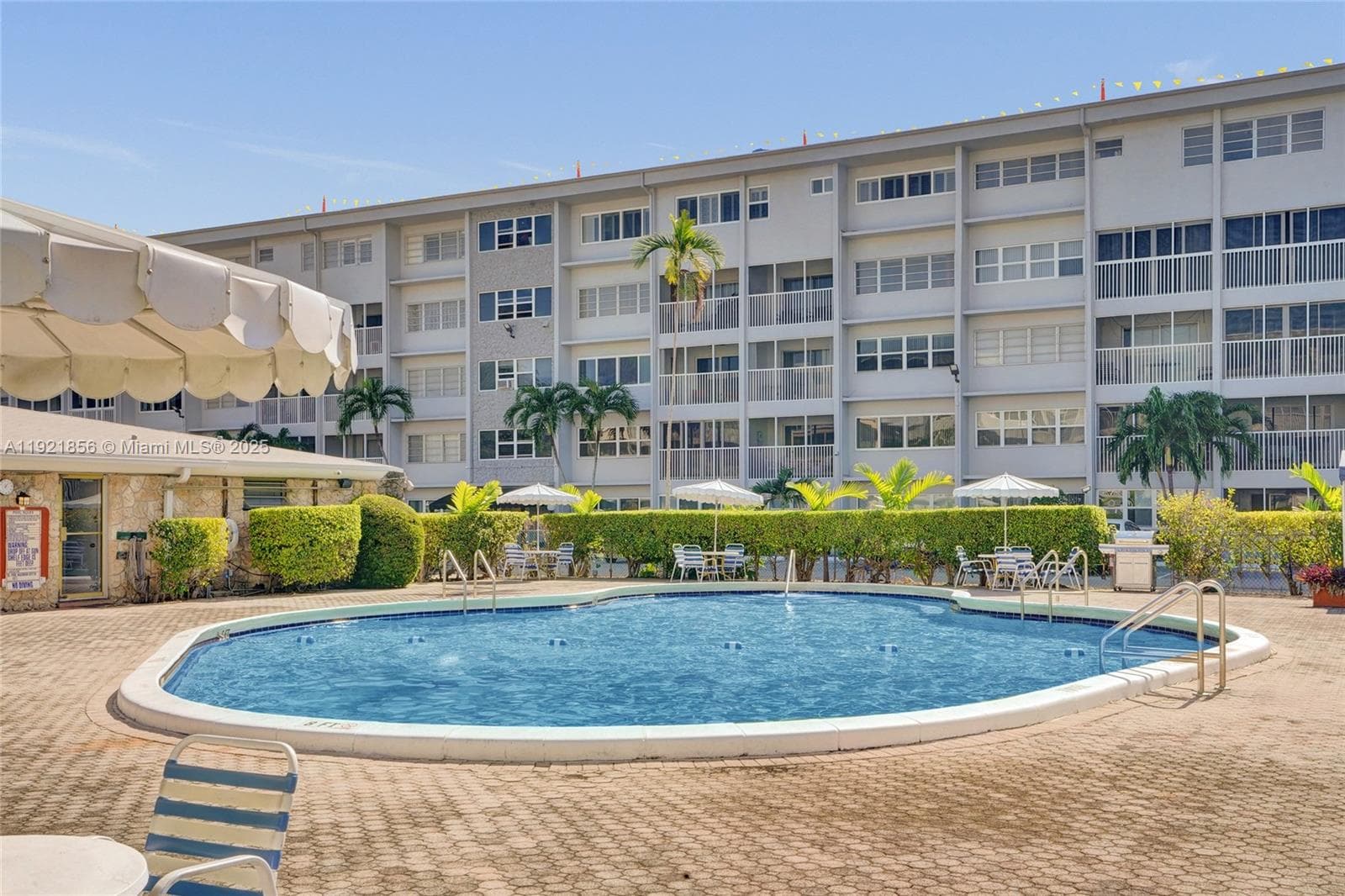 THIRD GULFSTREAM GARDEN · #404E in Hallandale Beach - Photo 38