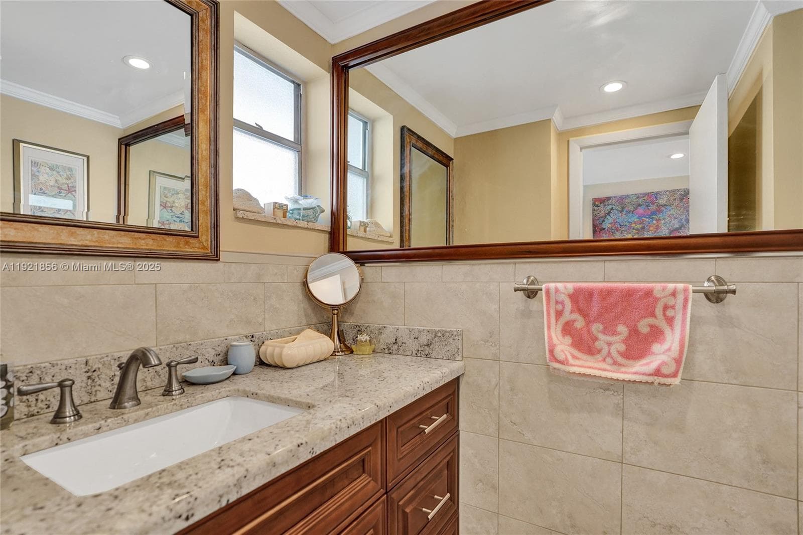 THIRD GULFSTREAM GARDEN · #404E in Hallandale Beach - Photo 33