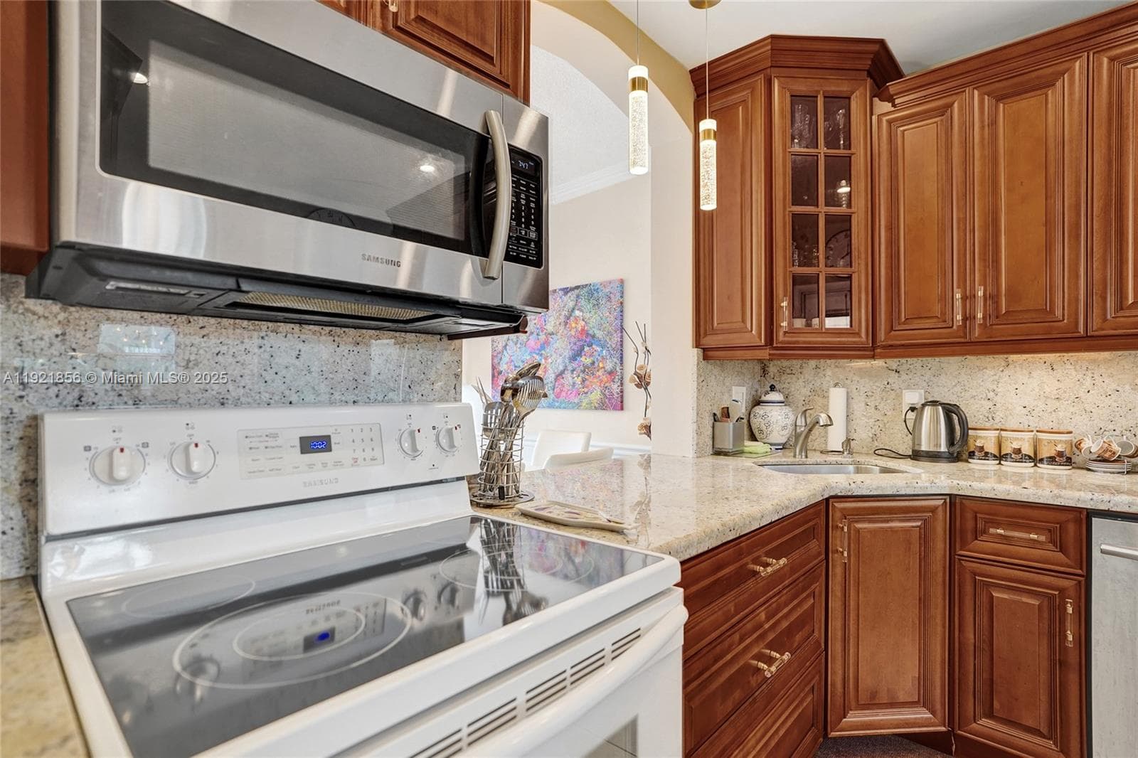 THIRD GULFSTREAM GARDEN · #404E in Hallandale Beach - Photo 18