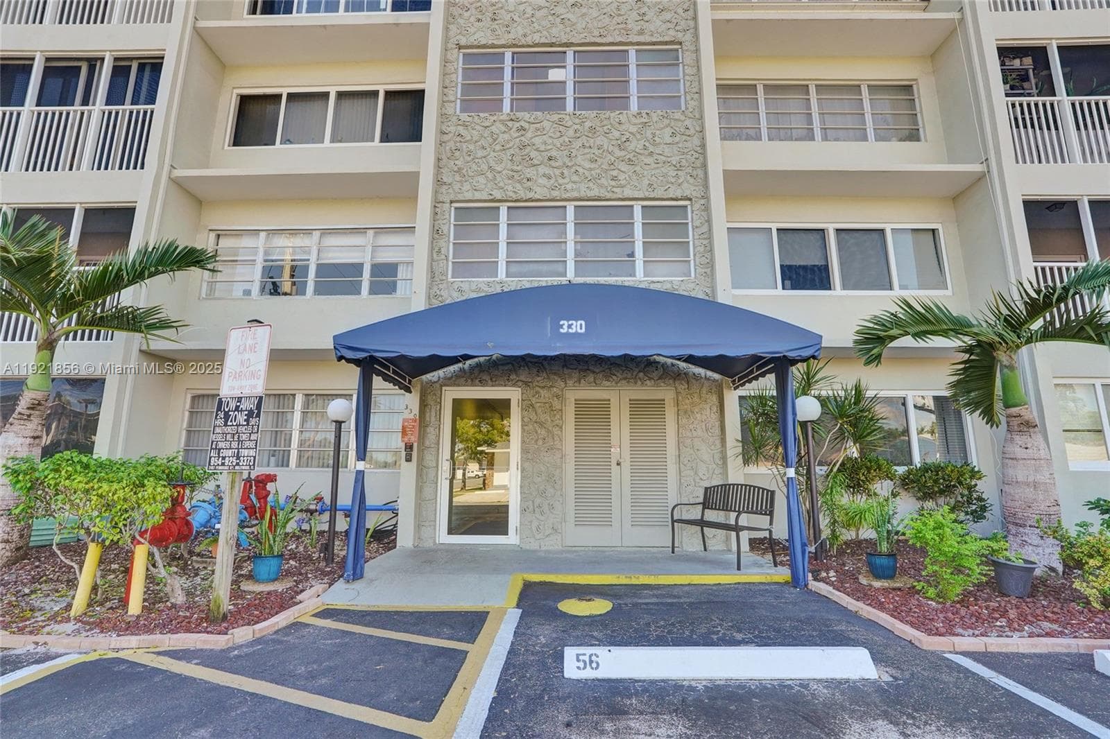 THIRD GULFSTREAM GARDEN · #404E in Hallandale Beach - Photo 37