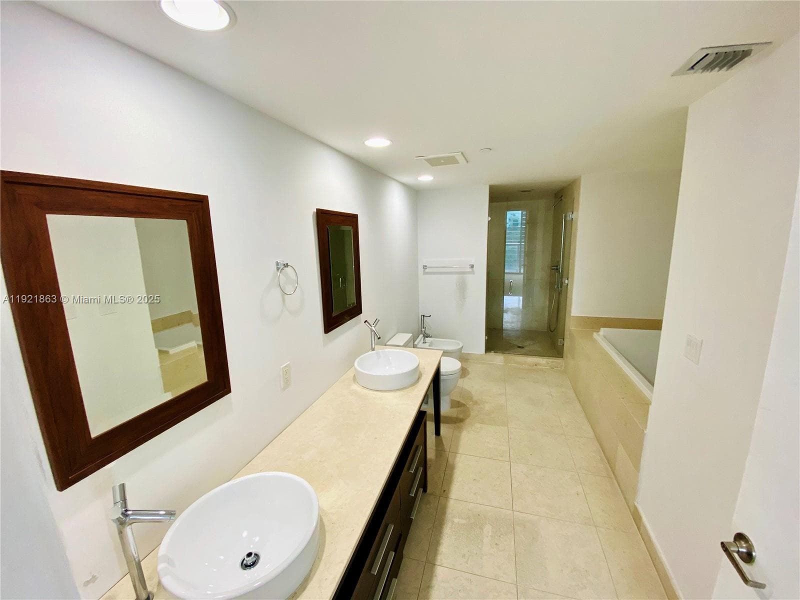 Icon Brickell I · #3715 in Miami - Photo 13