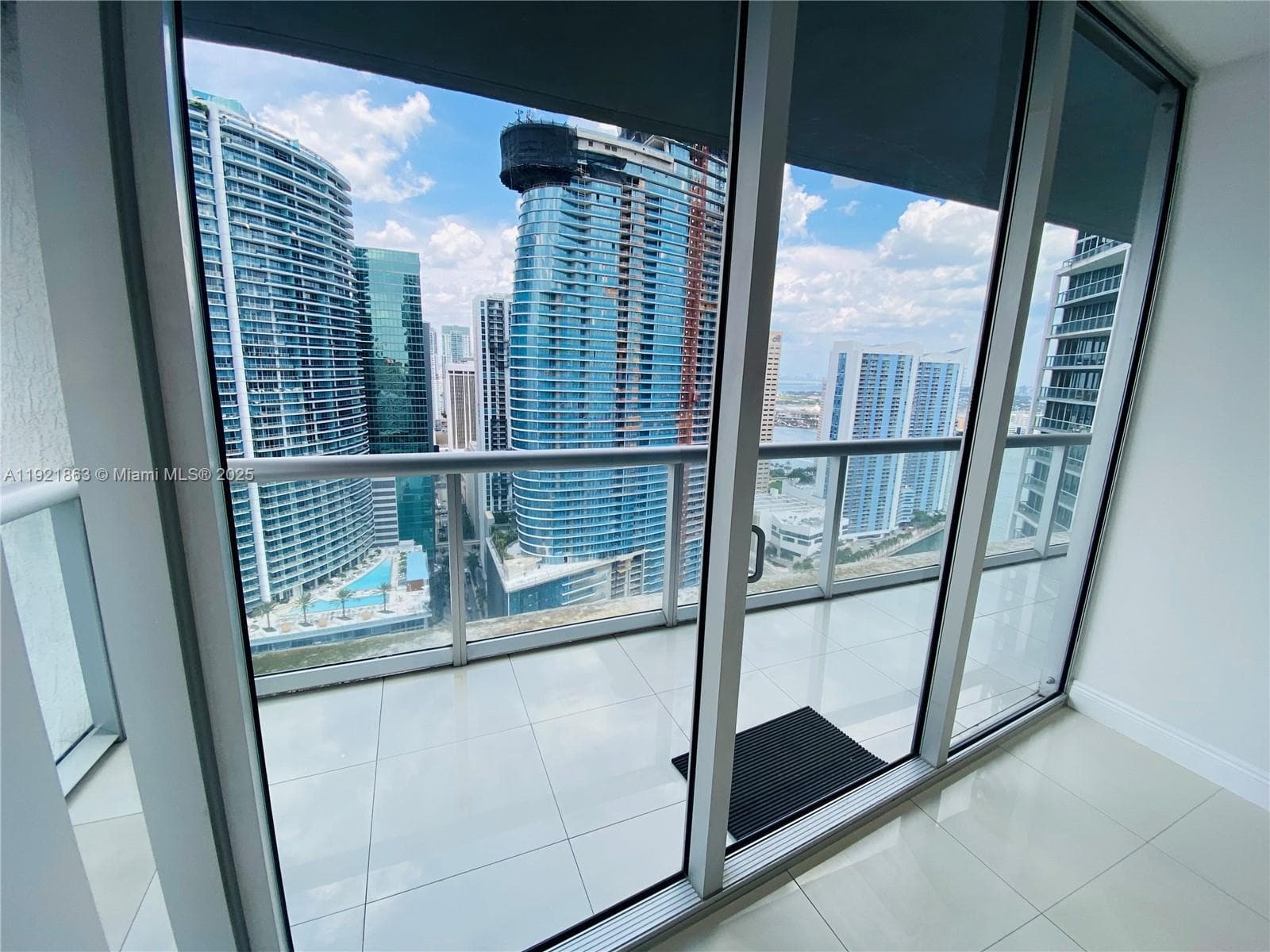 Icon Brickell I · #3715 in Miami - Photo 19