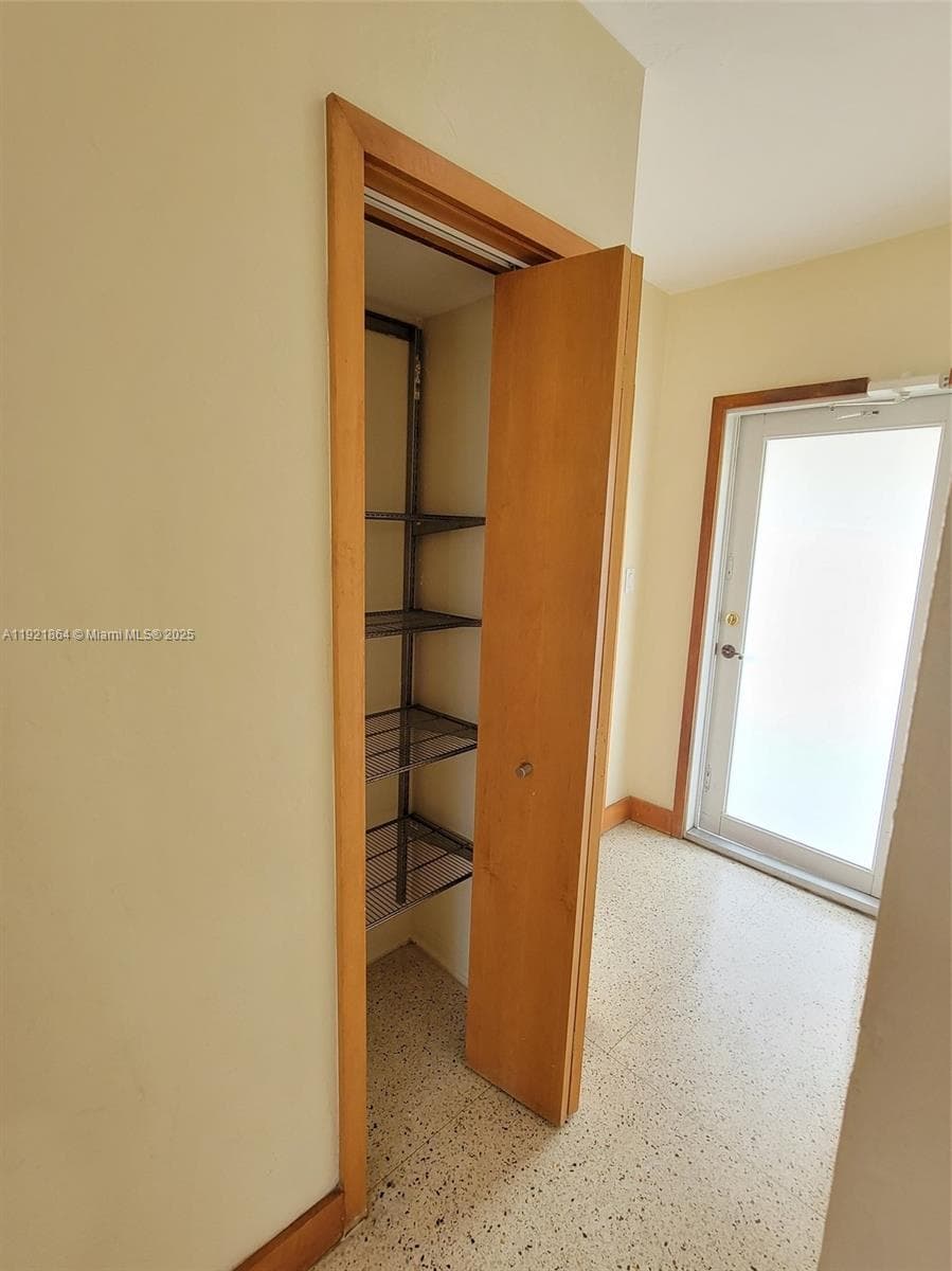 SEA WASH CONDO · #15 in Miami Beach - Photo 17
