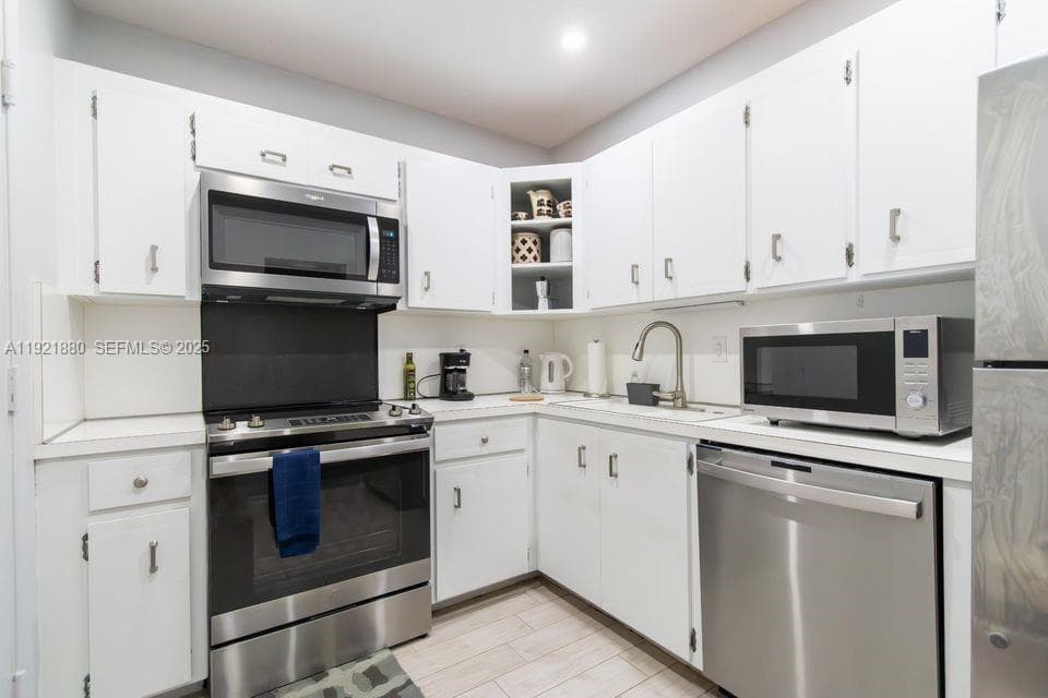 IMPERIAL POINT GARDENS CO · #728 in Fort Lauderdale - Photo 4