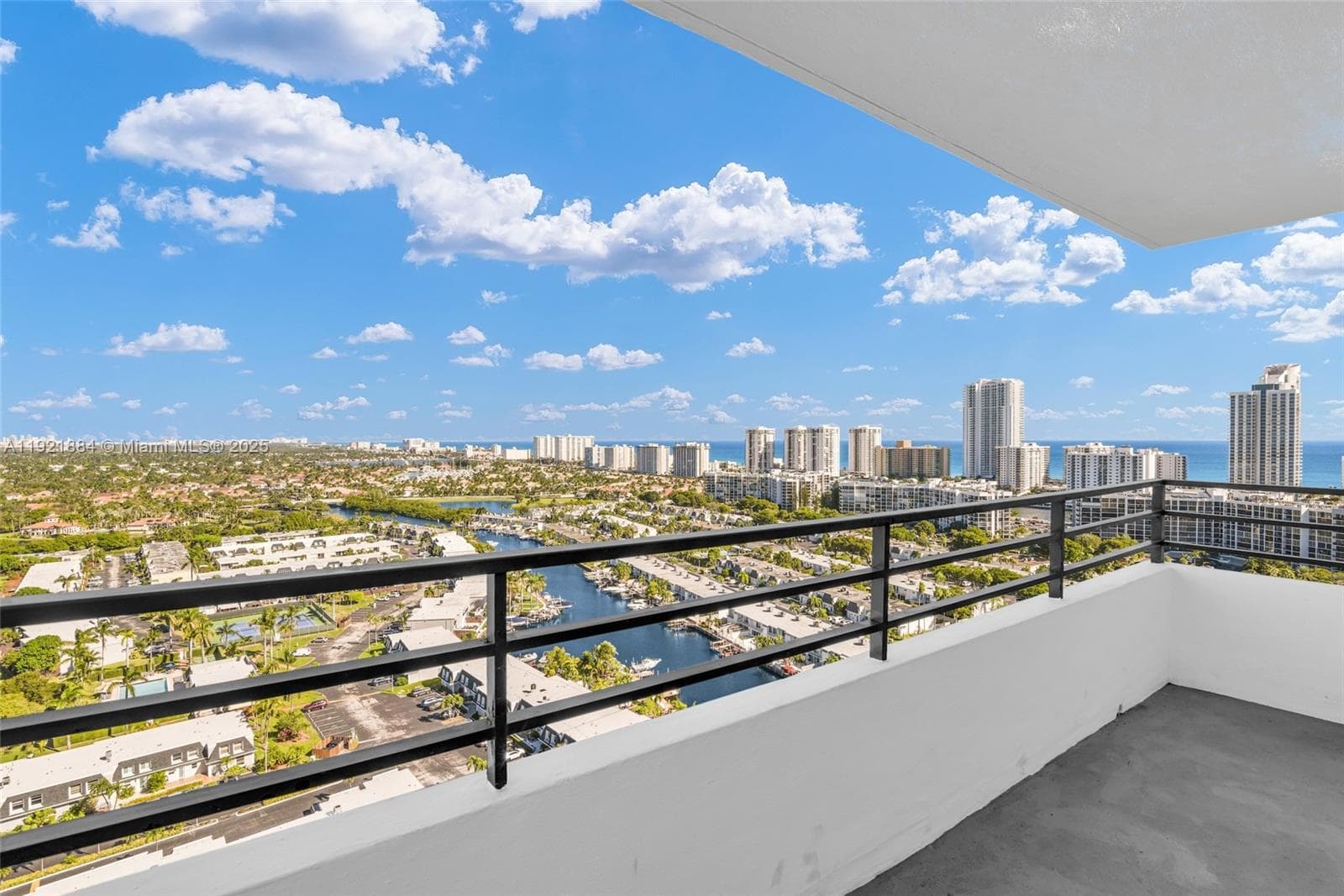 Olympus Condo · #2411 in Hallandale Beach - Photo 27
