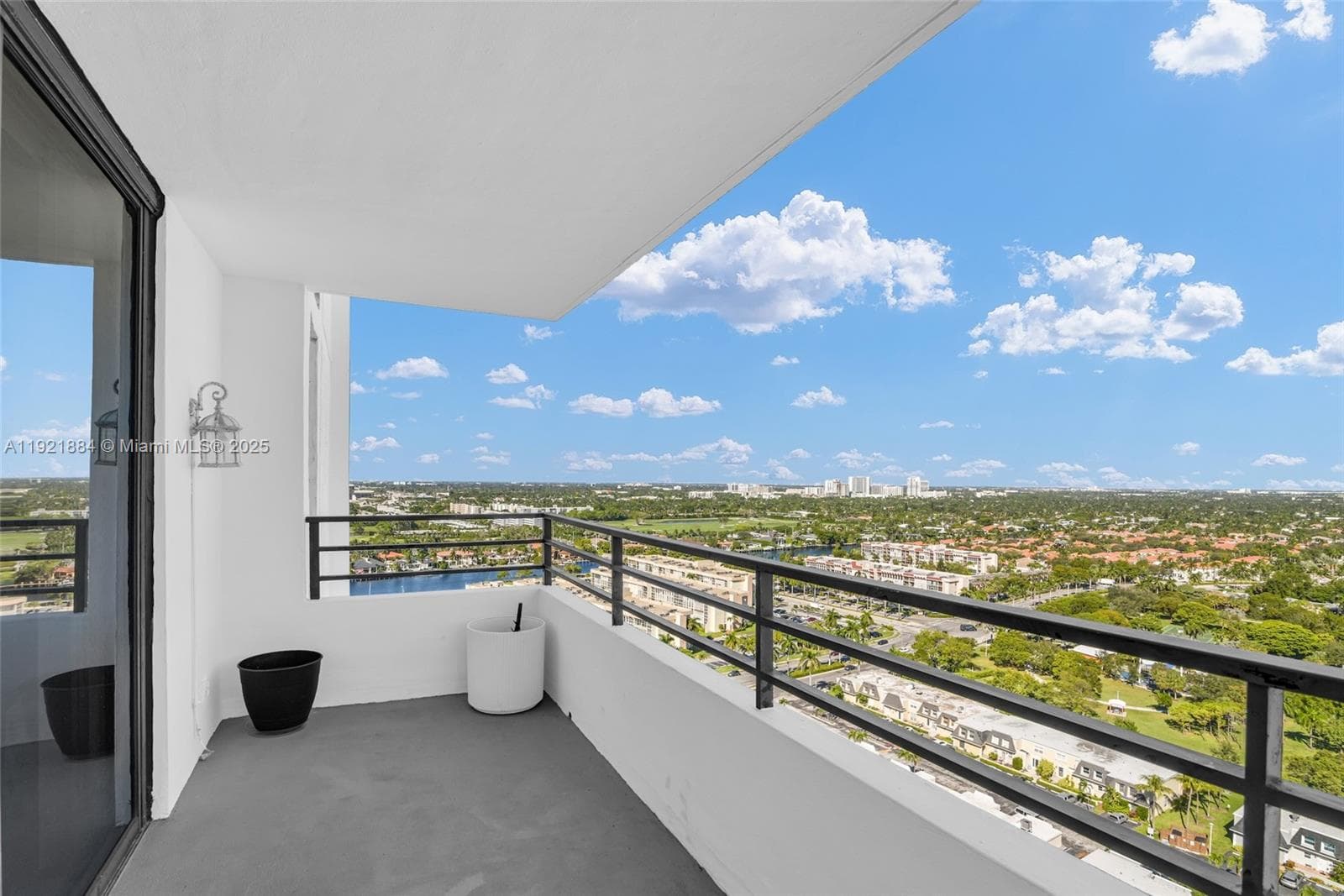 Olympus Condo · #2411 in Hallandale Beach - Photo 29