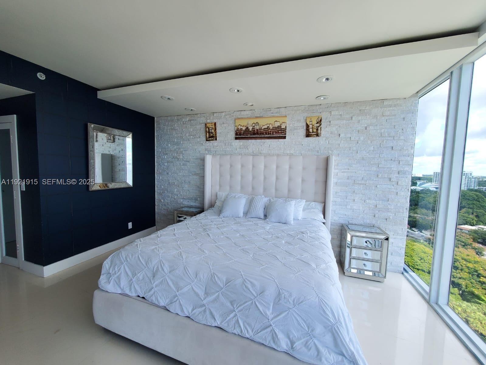 Blue Condominium · #1310 in Miami - Photo 6