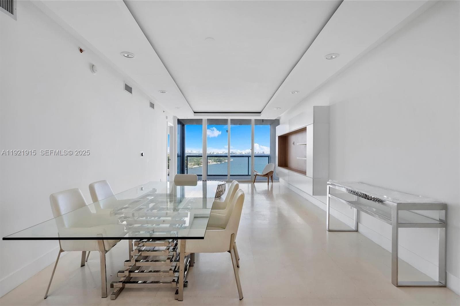 Blue Condominium · #1310 in Miami - Photo 17