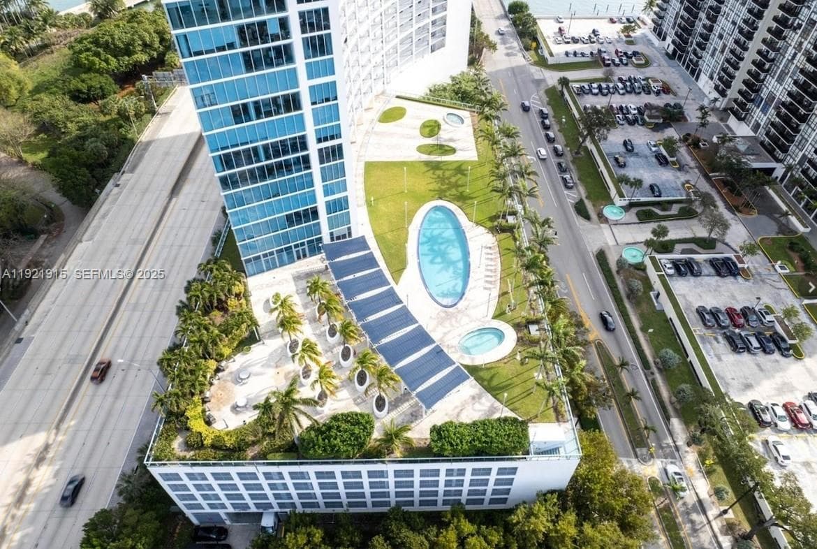 Blue Condominium · #1310 in Miami - Photo 43