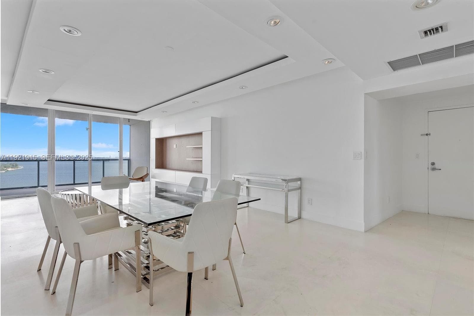 Blue Condominium · #1310 in Miami - Photo 18