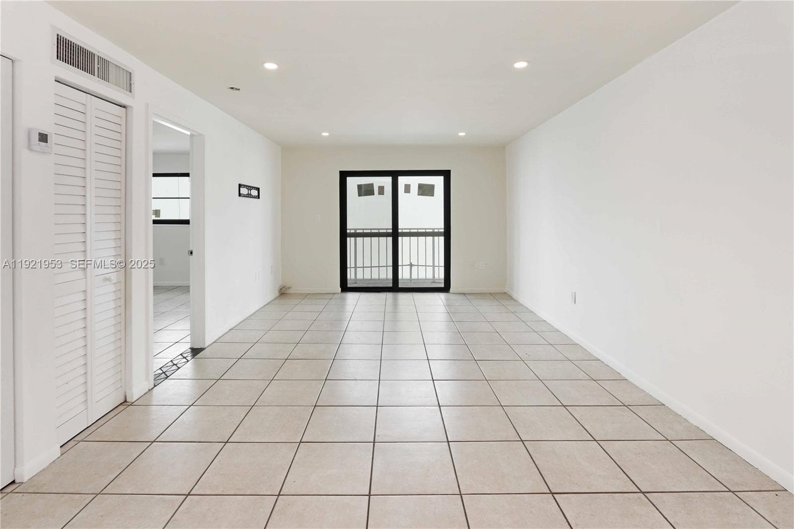 ROYAL WEST CONDO · #502 in Miami Beach - Photo 3