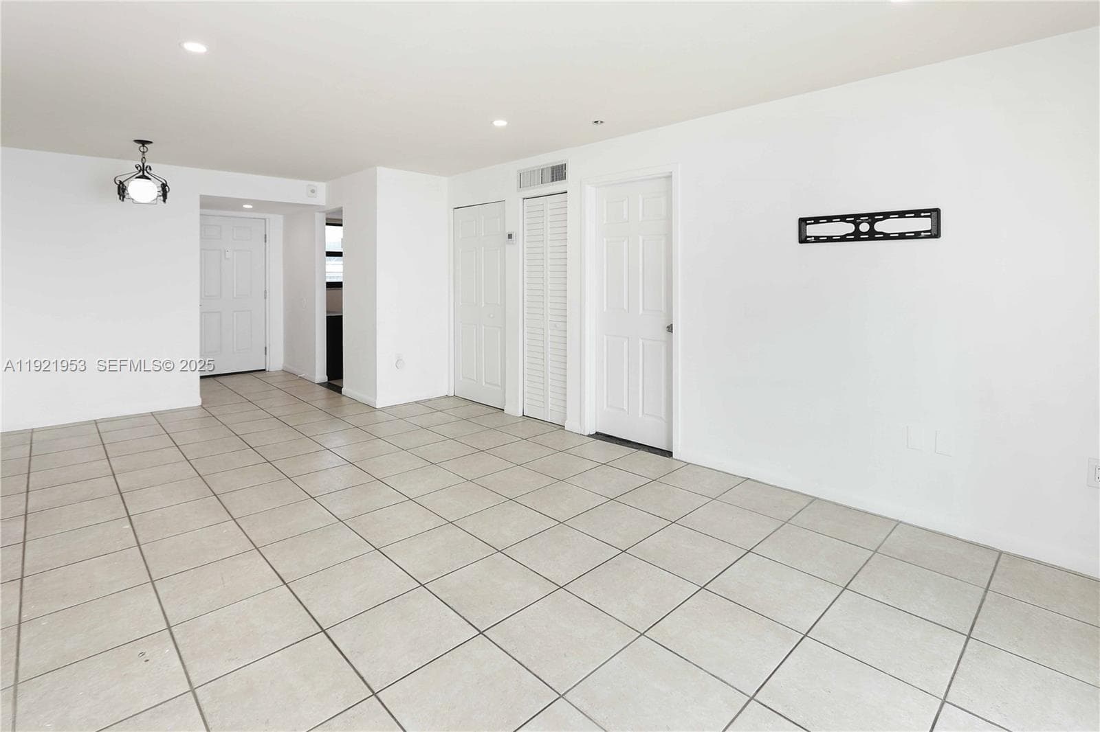 ROYAL WEST CONDO · #502 in Miami Beach - Photo 5