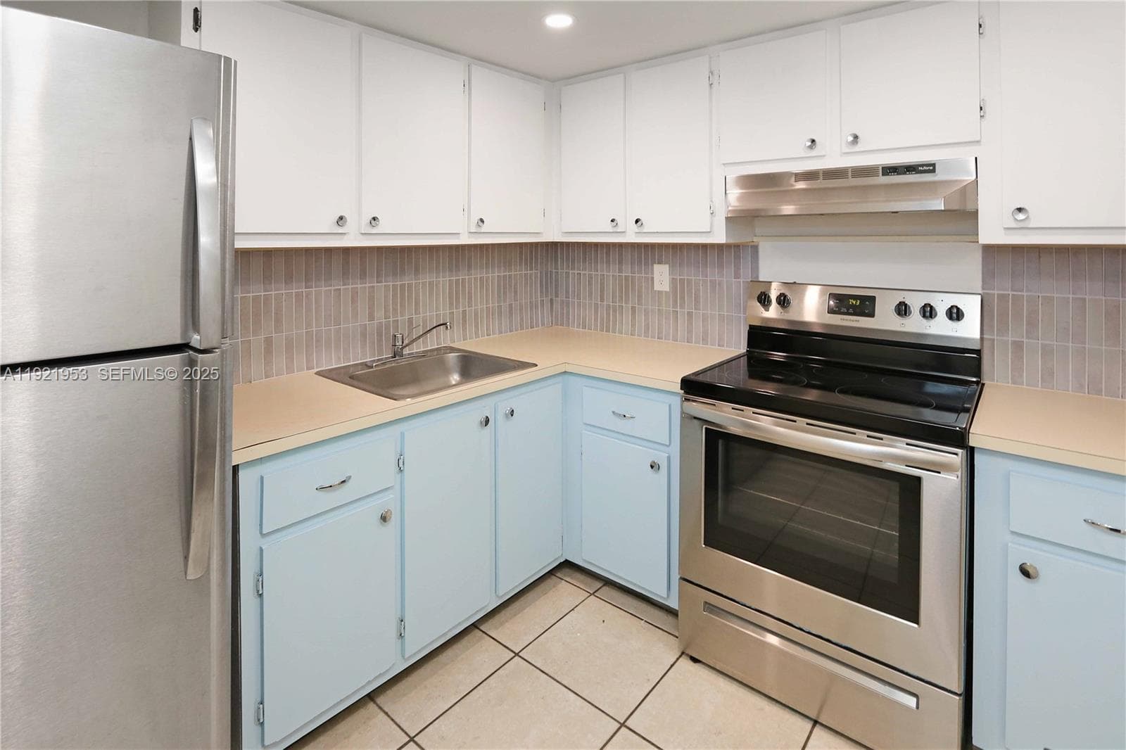 ROYAL WEST CONDO · #502 in Miami Beach - Photo 9