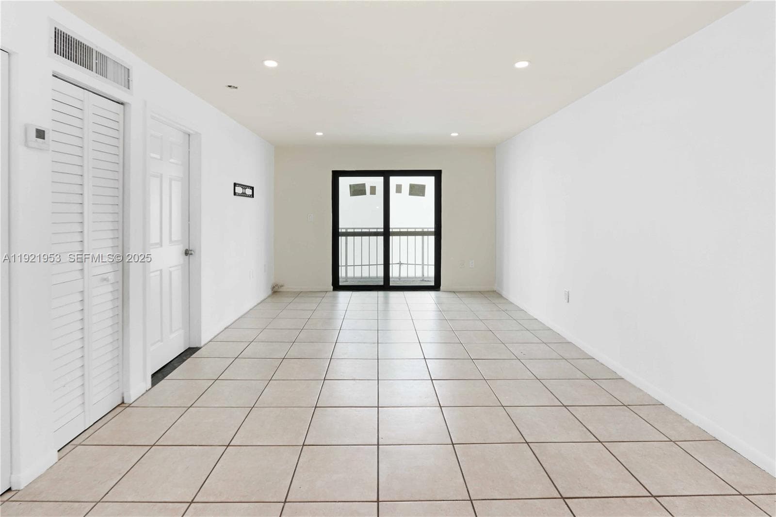 ROYAL WEST CONDO · #502 in Miami Beach - Photo 11