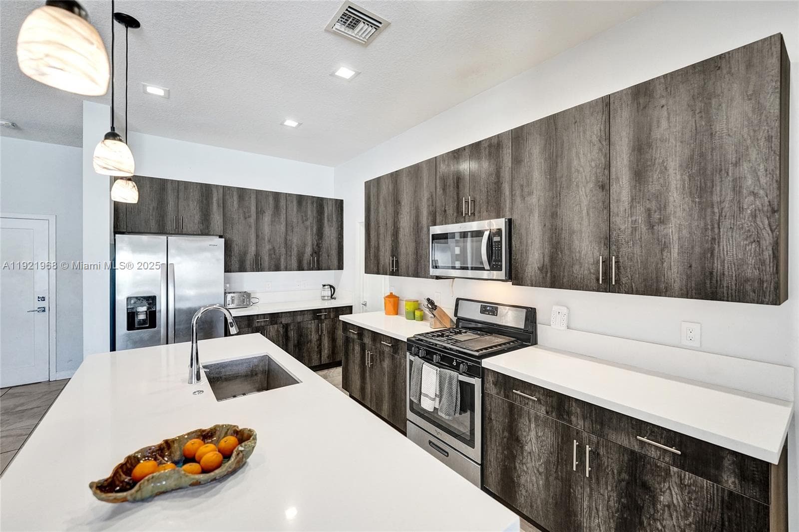 4947 Whispering Way photo 3