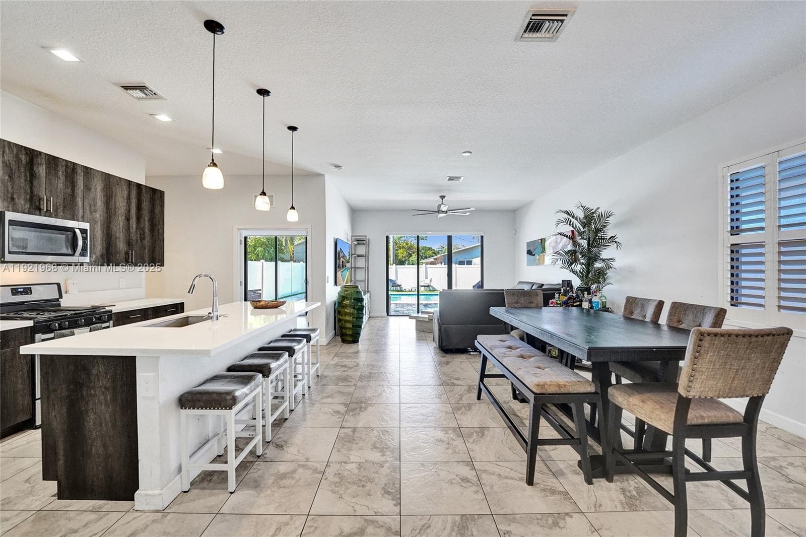 4947 Whispering Way photo 4