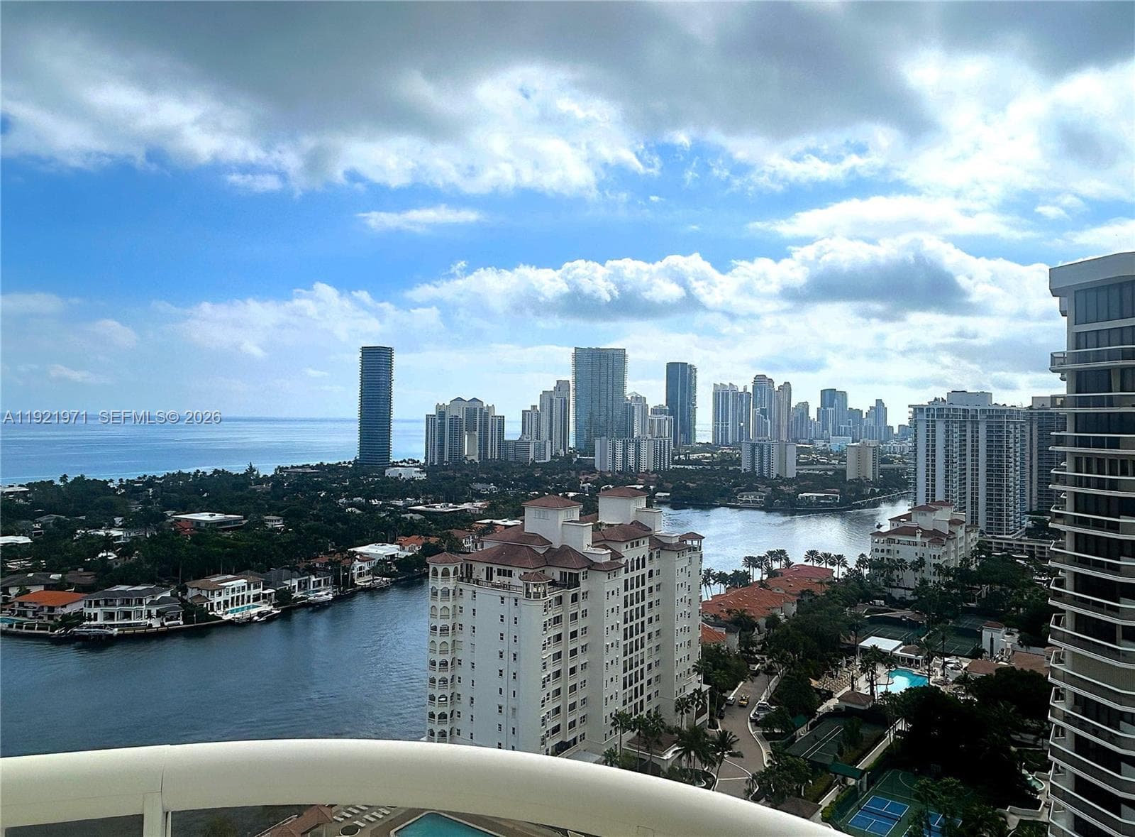 TERRACES NORTH TURNBERRY · #2601 in Aventura - Photo 4