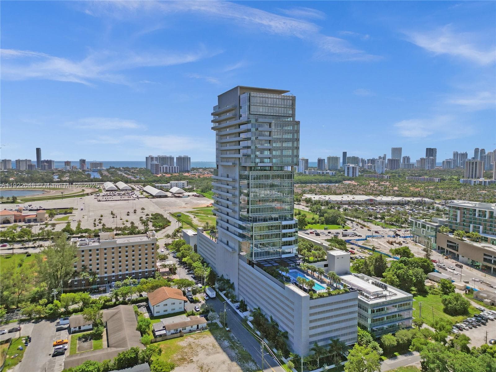 HALLANDALE PARK NO 2 · #204 in Hallandale Beach - Photo 8