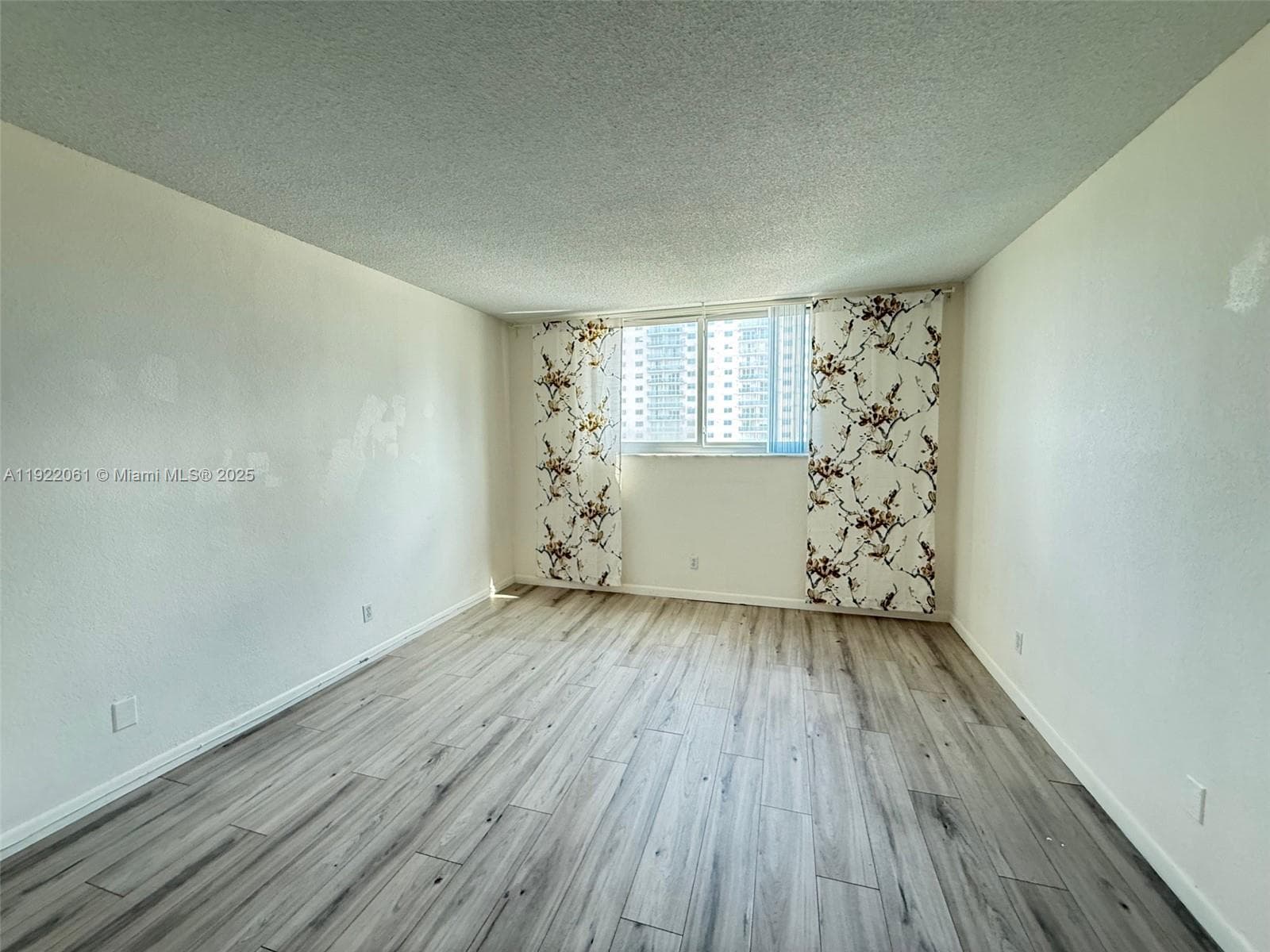 OCEANVIEW BUILDING B COND · #602 in Sunny Isles Beach - Photo 14