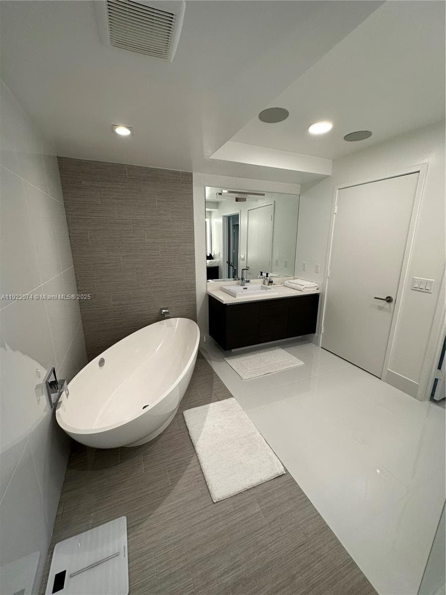 Parque Towers · #5-2002 in Sunny Isles Beach - Photo 51