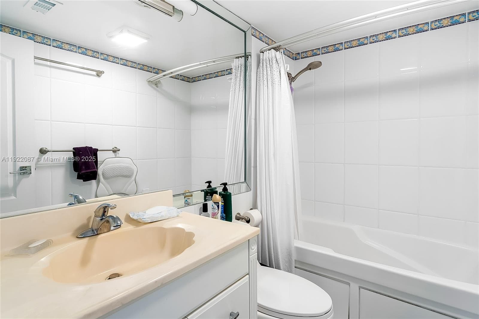 WINSTON TOWERS 100 CONDO · #1704 in Sunny Isles Beach - Photo 25