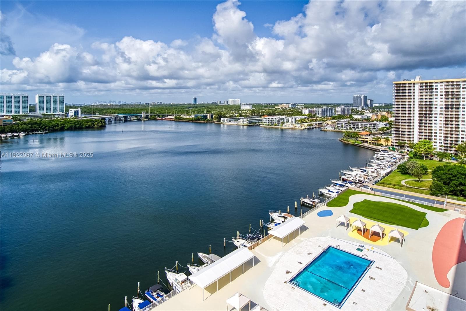 WINSTON TOWERS 100 CONDO · #1704 in Sunny Isles Beach - Photo 43
