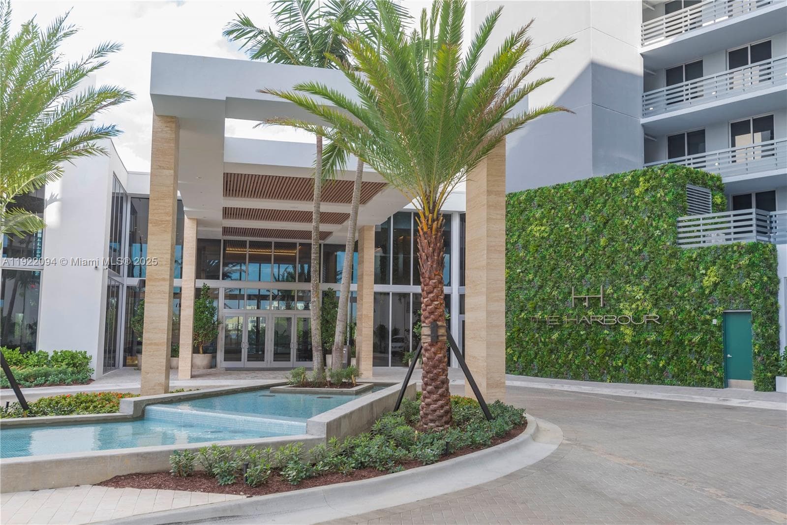 THE HARBOUR SOUTH CONDO · #3016 in North Miami Beach - Photo 32