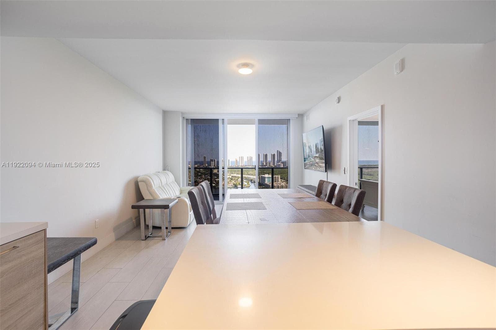 THE HARBOUR SOUTH CONDO · #3016 in North Miami Beach - Photo 14