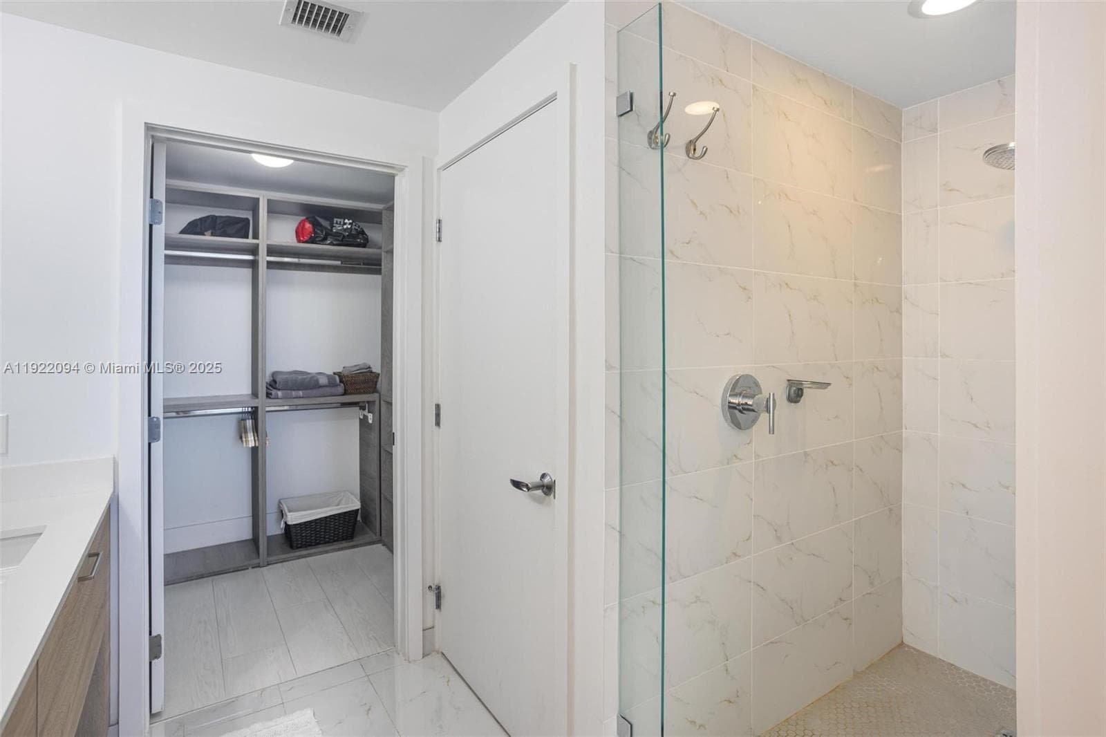 THE HARBOUR SOUTH CONDO · #3016 in North Miami Beach - Photo 19