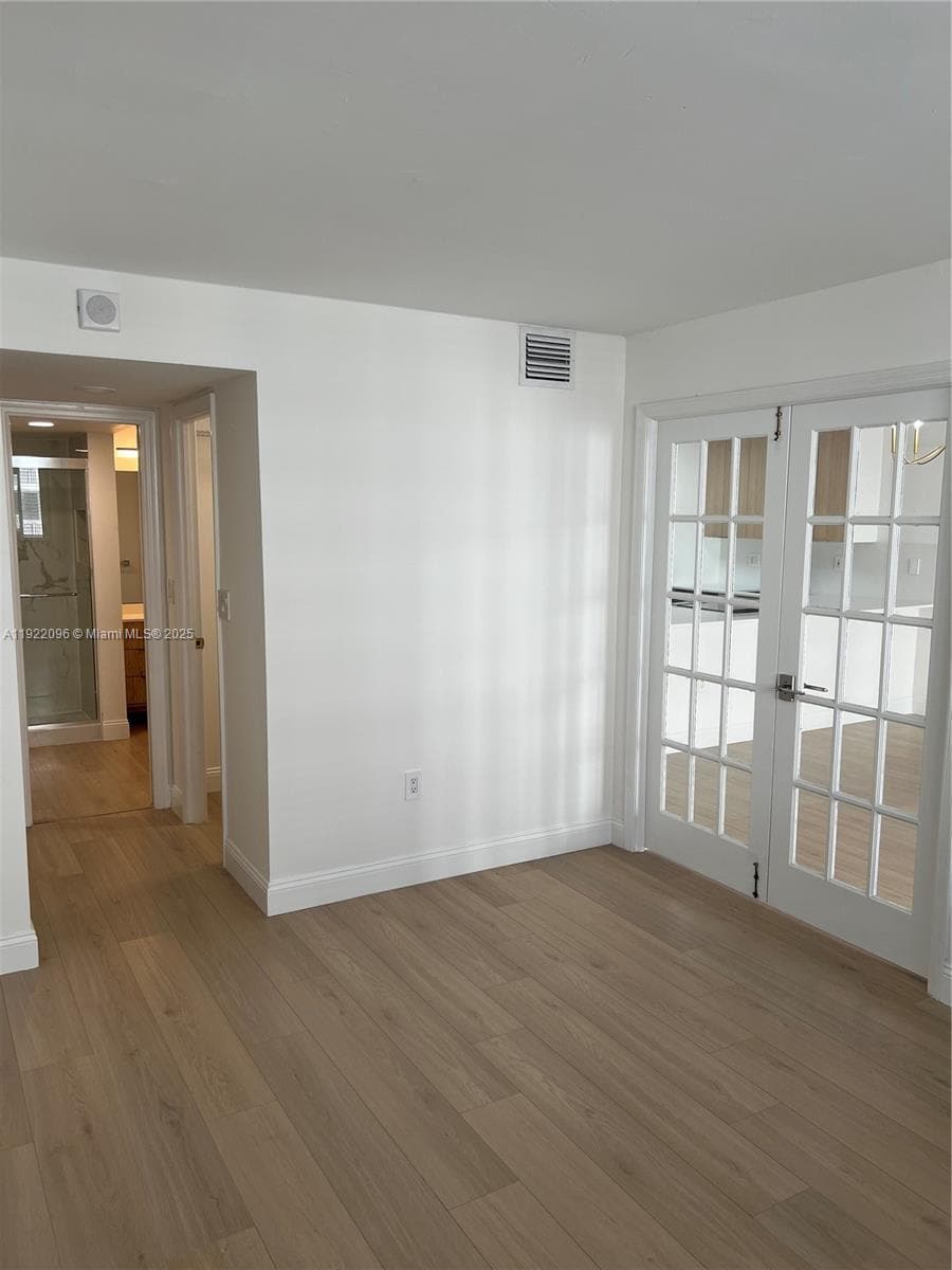 OCEAN POINT CONDO · #523 in Miami Beach - Photo 23