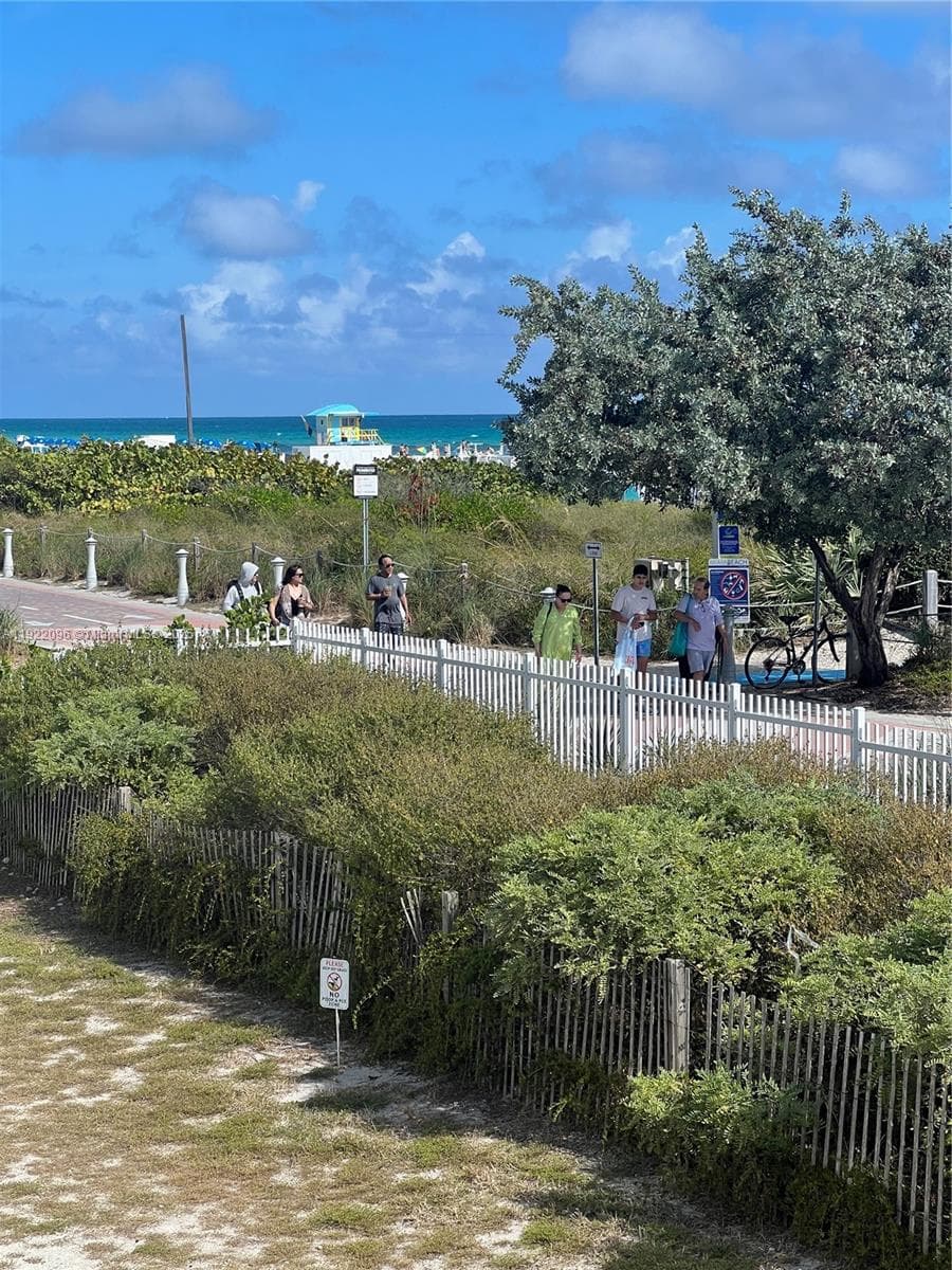 OCEAN POINT CONDO · #523 in Miami Beach - Photo 42