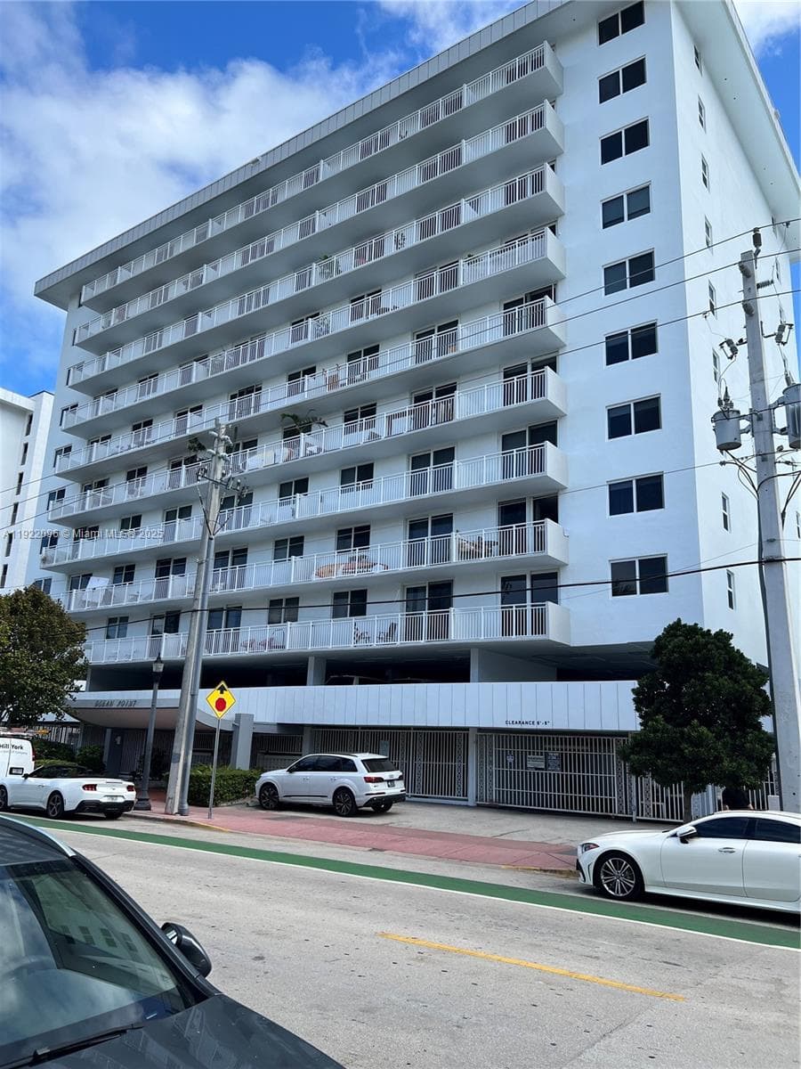 OCEAN POINT CONDO · #523 in Miami Beach - Photo 43