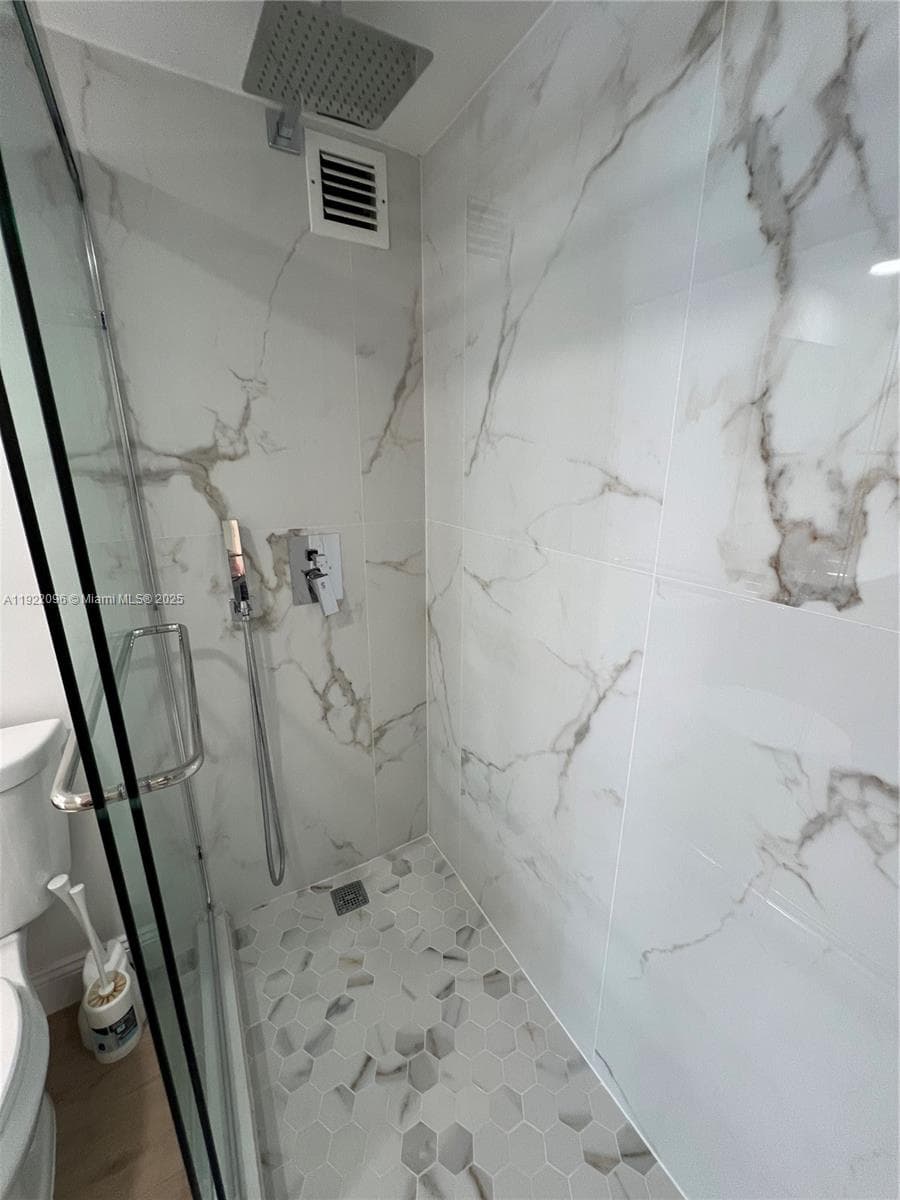 OCEAN POINT CONDO · #523 in Miami Beach - Photo 19