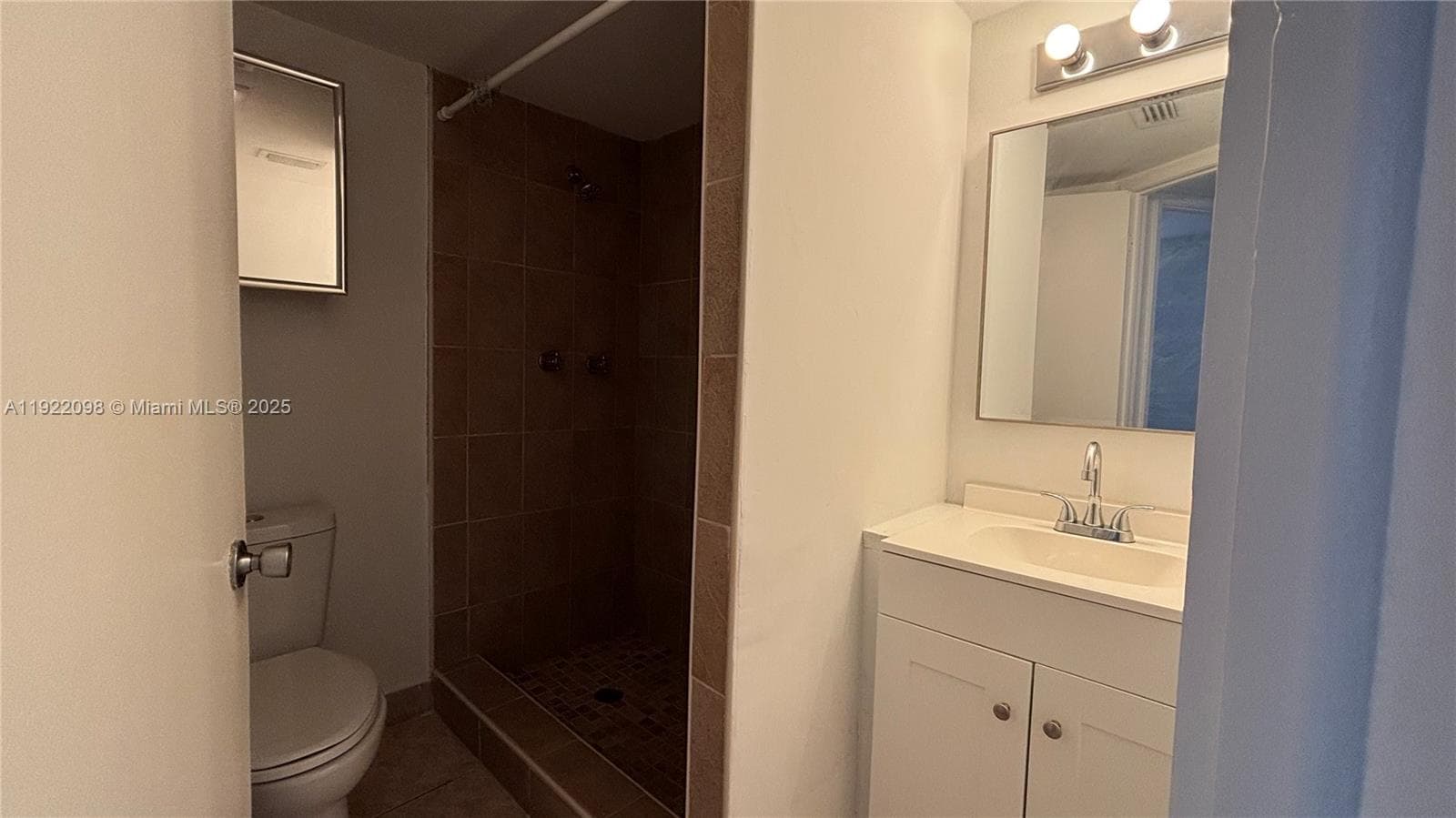 CORAL RIDGE EAST CONDO · #307 in Fort Lauderdale - Photo 13