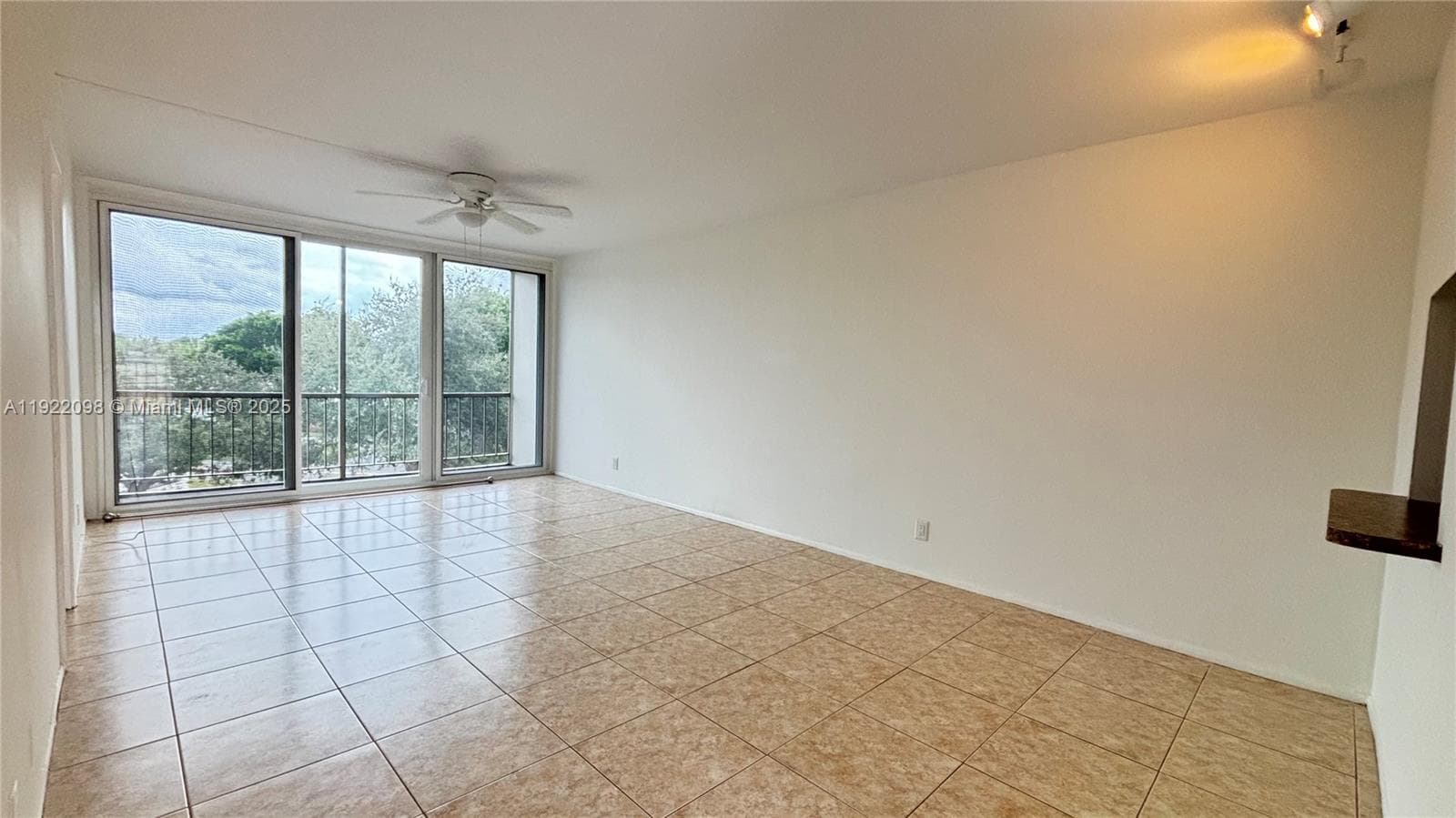 CORAL RIDGE EAST CONDO · #307 in Fort Lauderdale - Photo 1