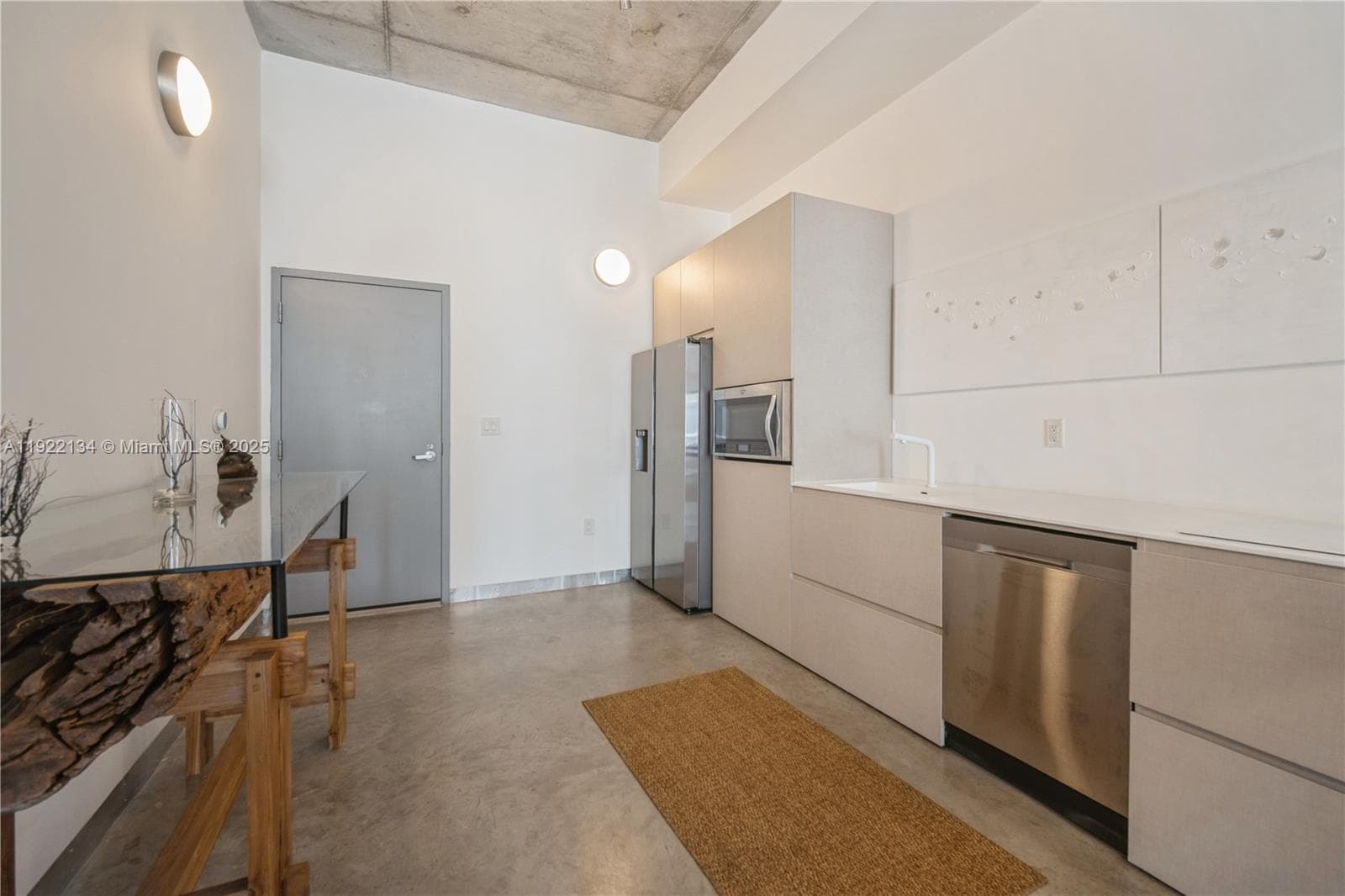 Meridian Lofts · #512 in Miami Beach - Photo 5
