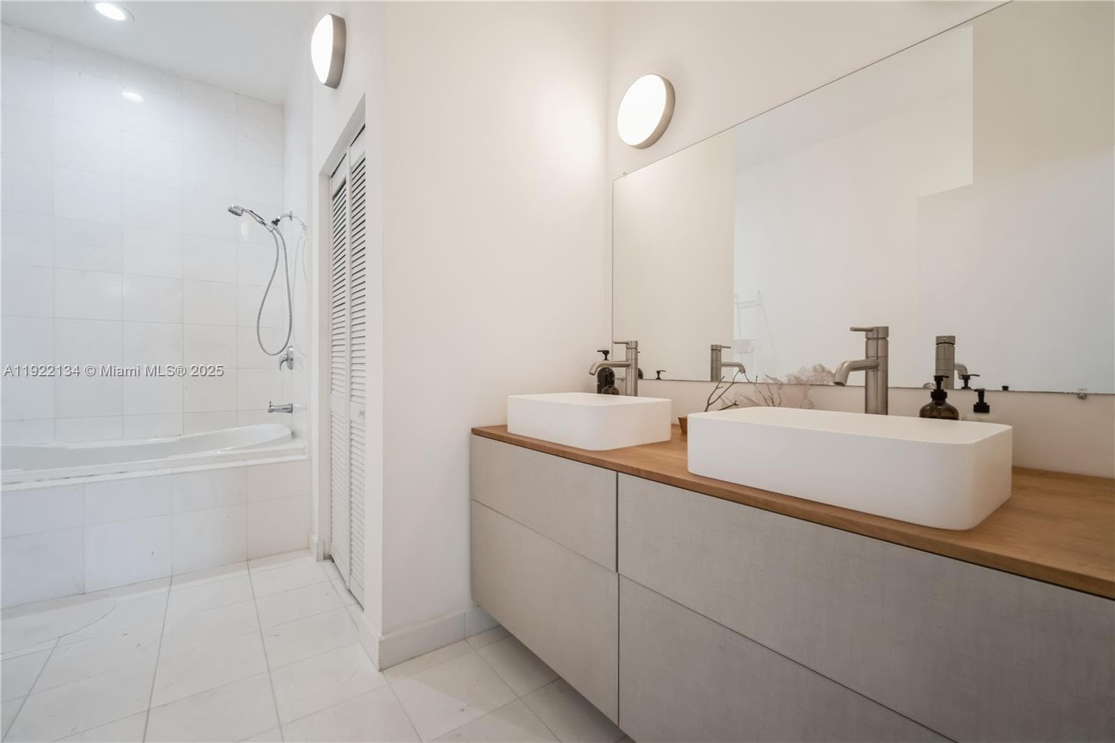Meridian Lofts · #512 in Miami Beach - Photo 14
