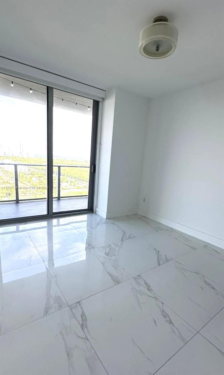 THE HARBOUR SOUTH CONDO · #2418 in North Miami Beach - Photo 18