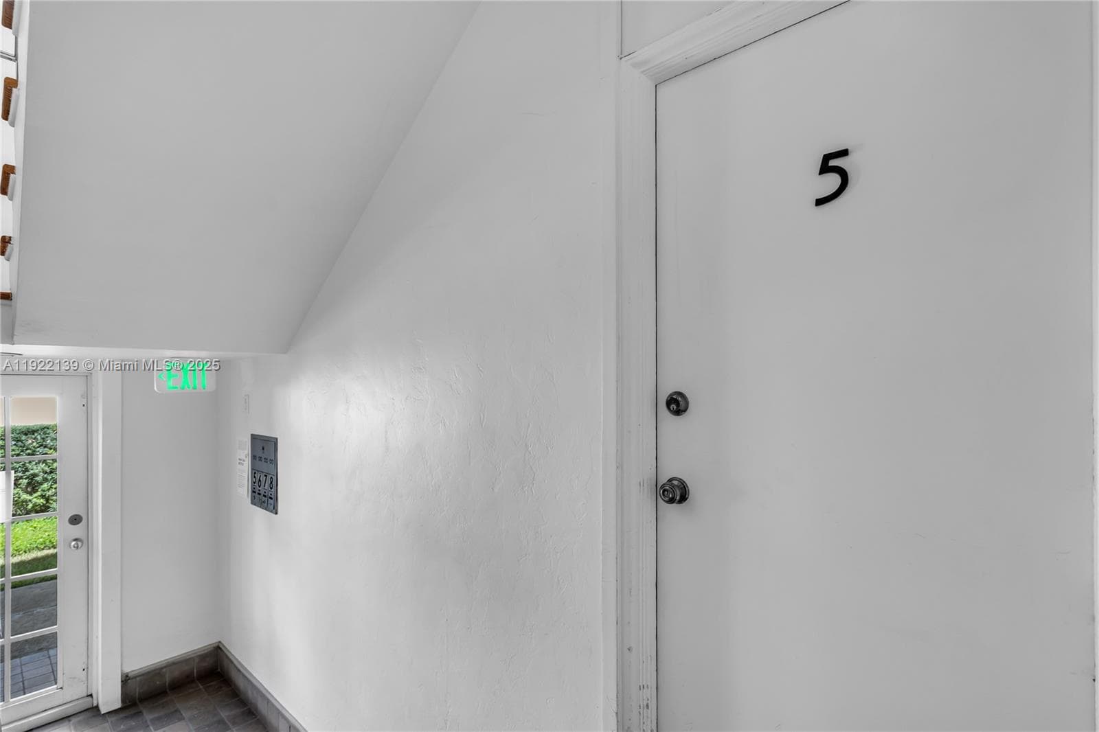 HELENE MARIE CONDO · #5 in Miami Beach - Photo 16
