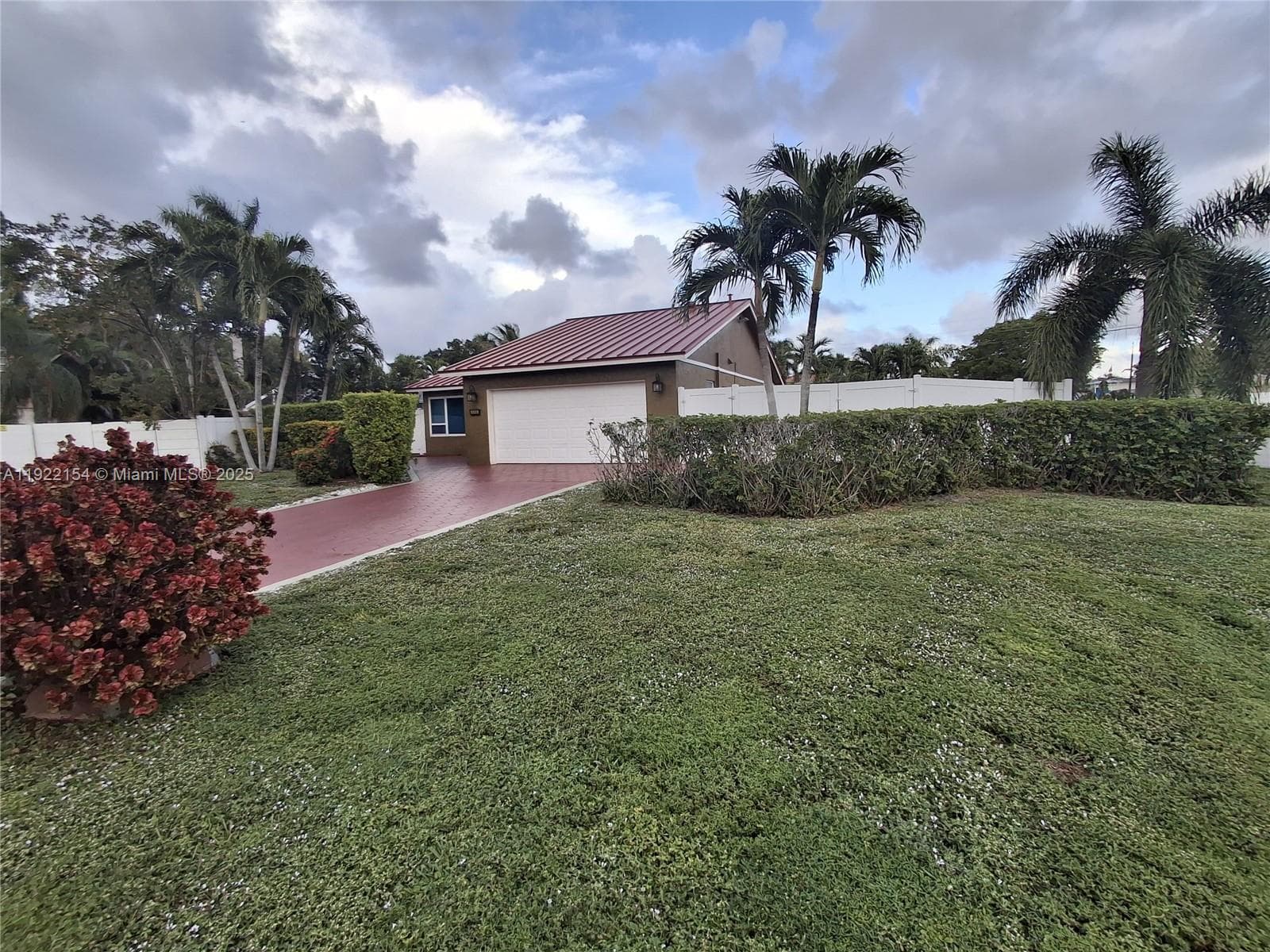 4548 SW 28th Way photo 38