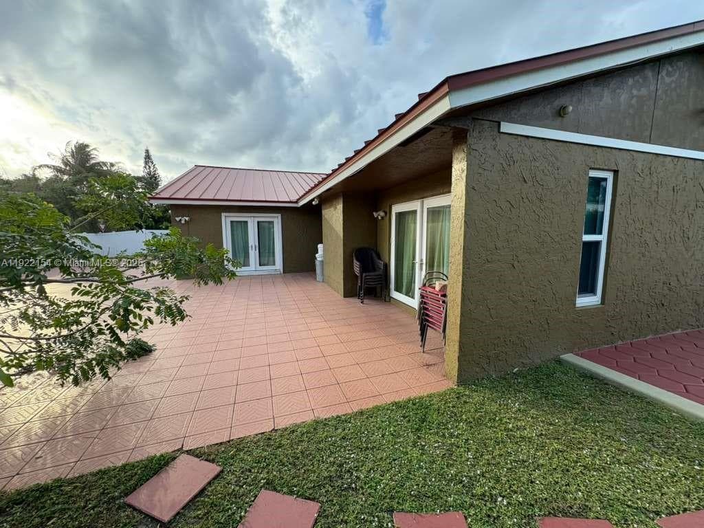 4548 SW 28th Way photo 29