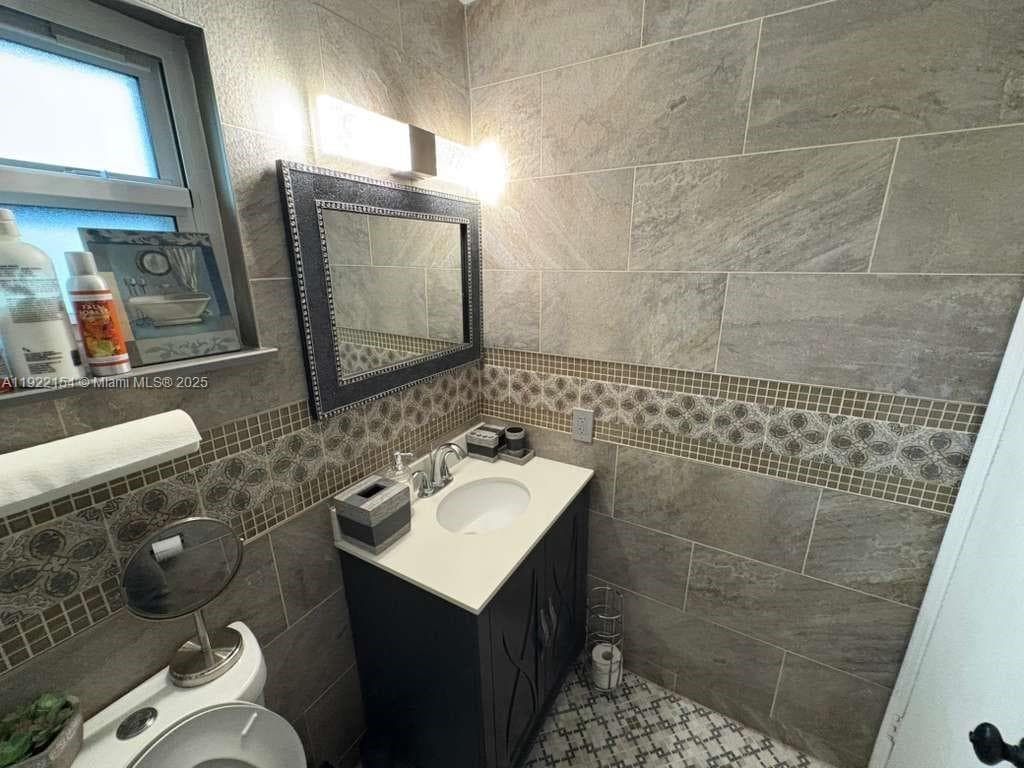 4548 SW 28th Way photo 21