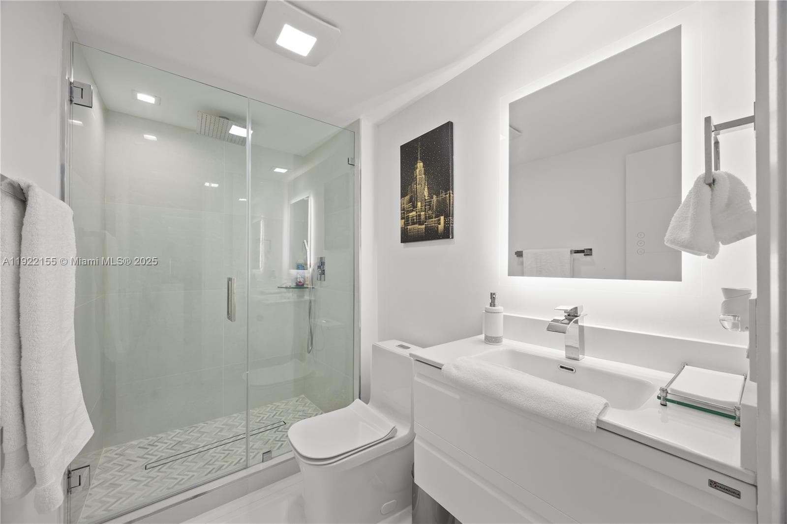 CORONADO CONDO · #1533 in Aventura - Photo 12