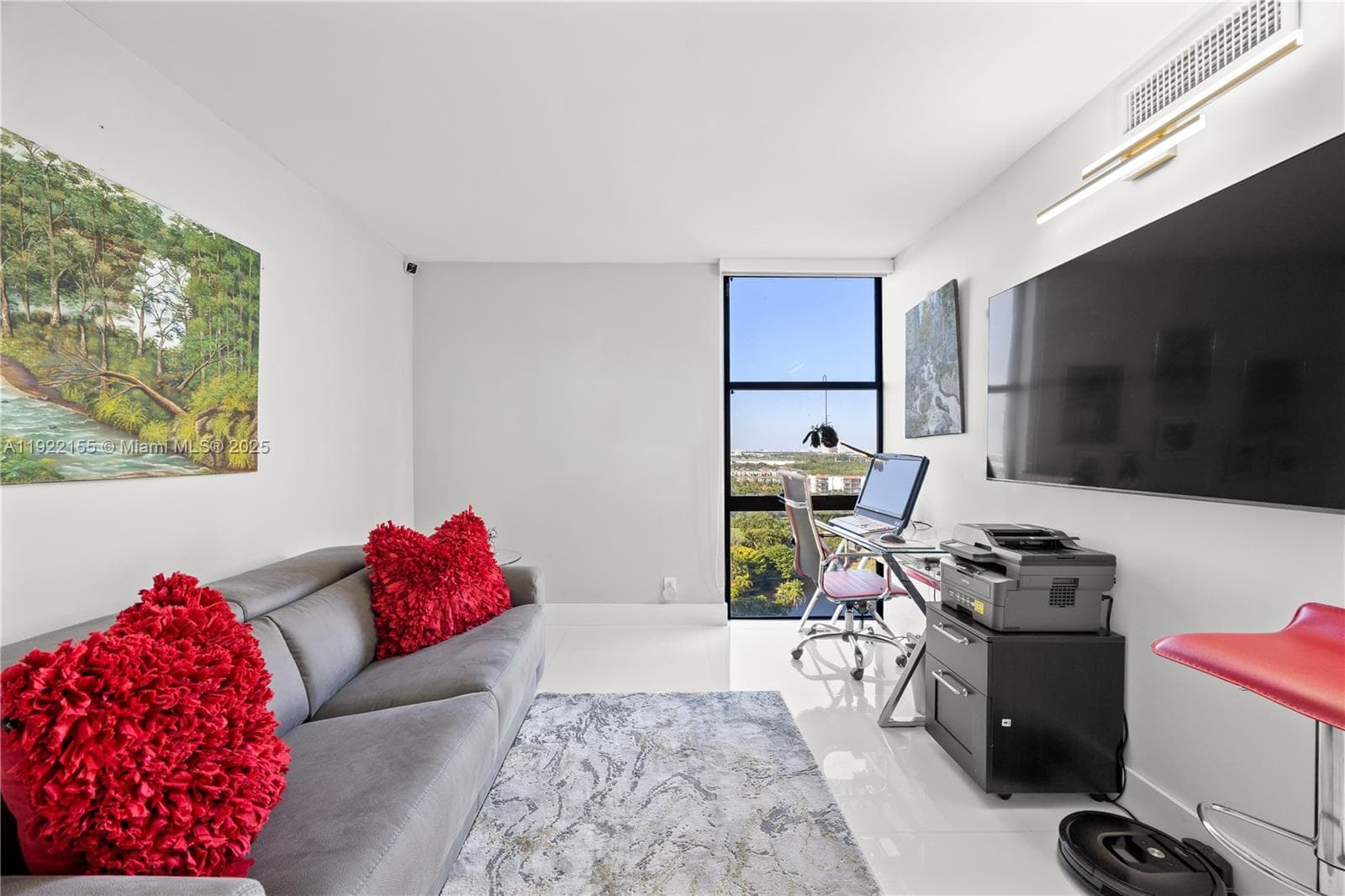 SECOND ROOM