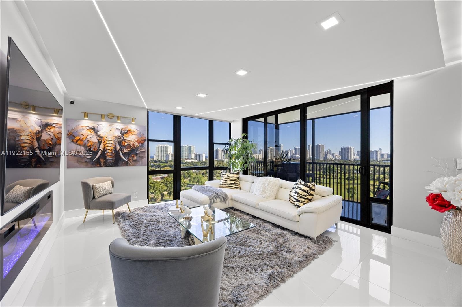 CORONADO CONDO · #1533 in Aventura - Photo 4