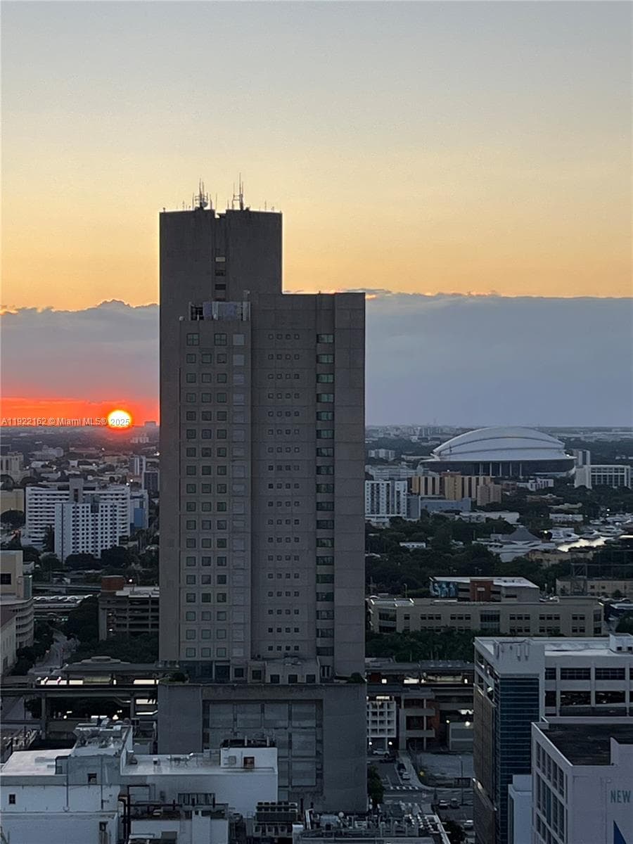 Loft Downtown II · #2917 in Miami - Photo 13